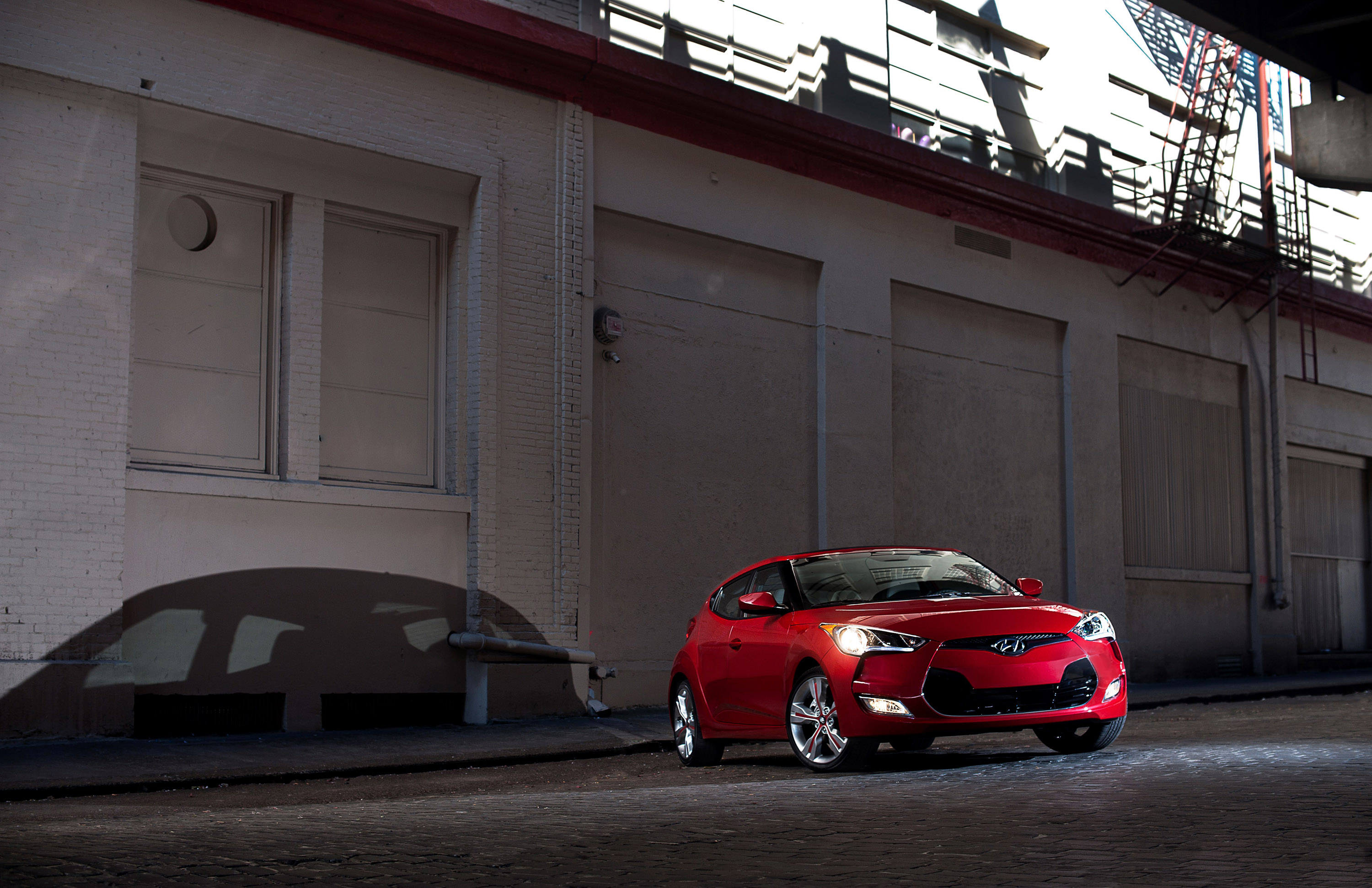 Hyundai Veloster photo #22