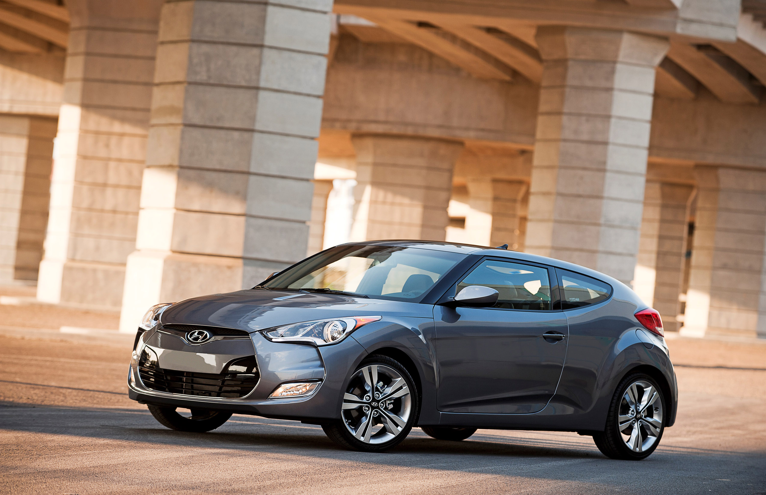 Hyundai Veloster photo #27