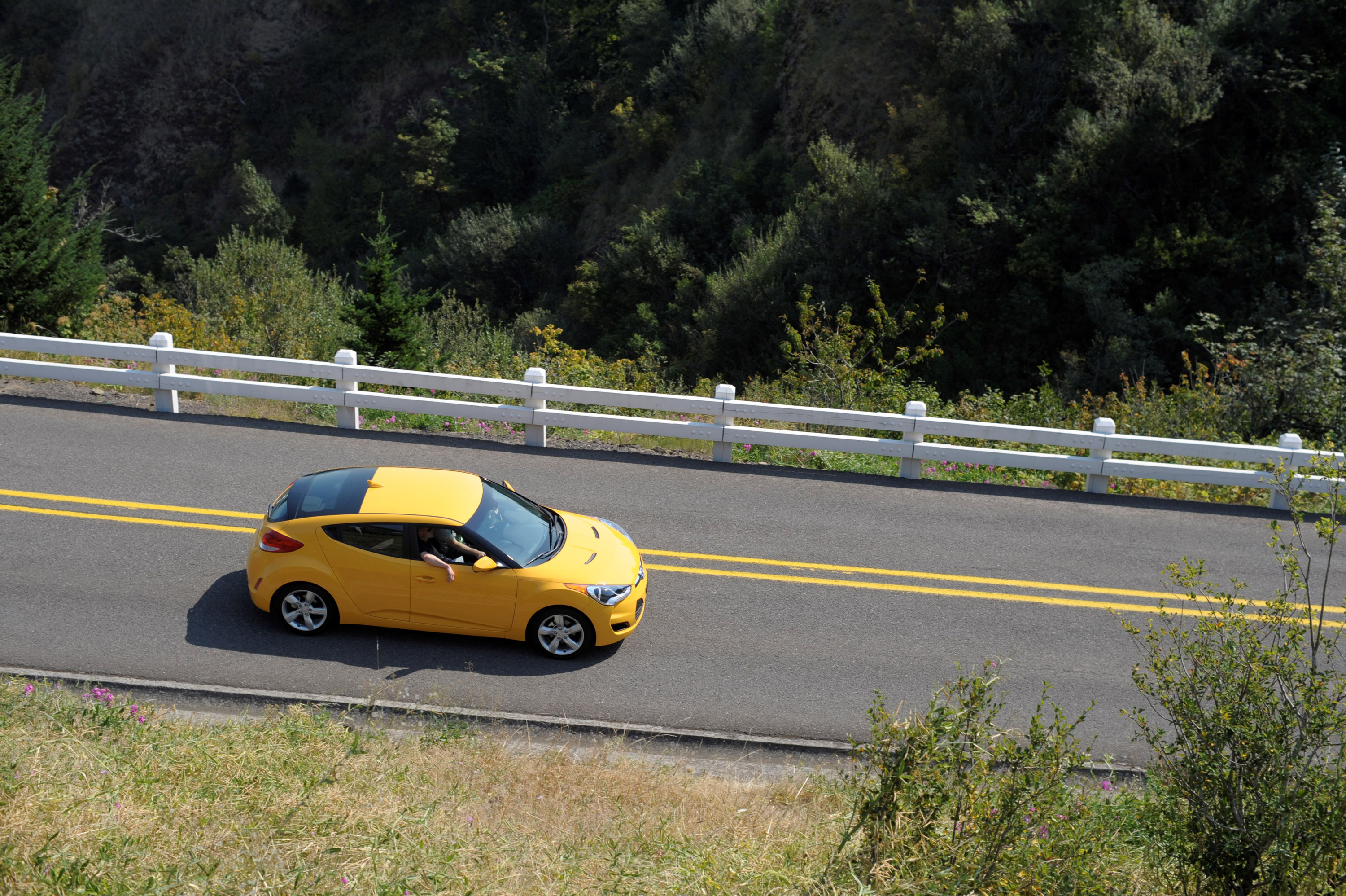 Hyundai Veloster photo #34