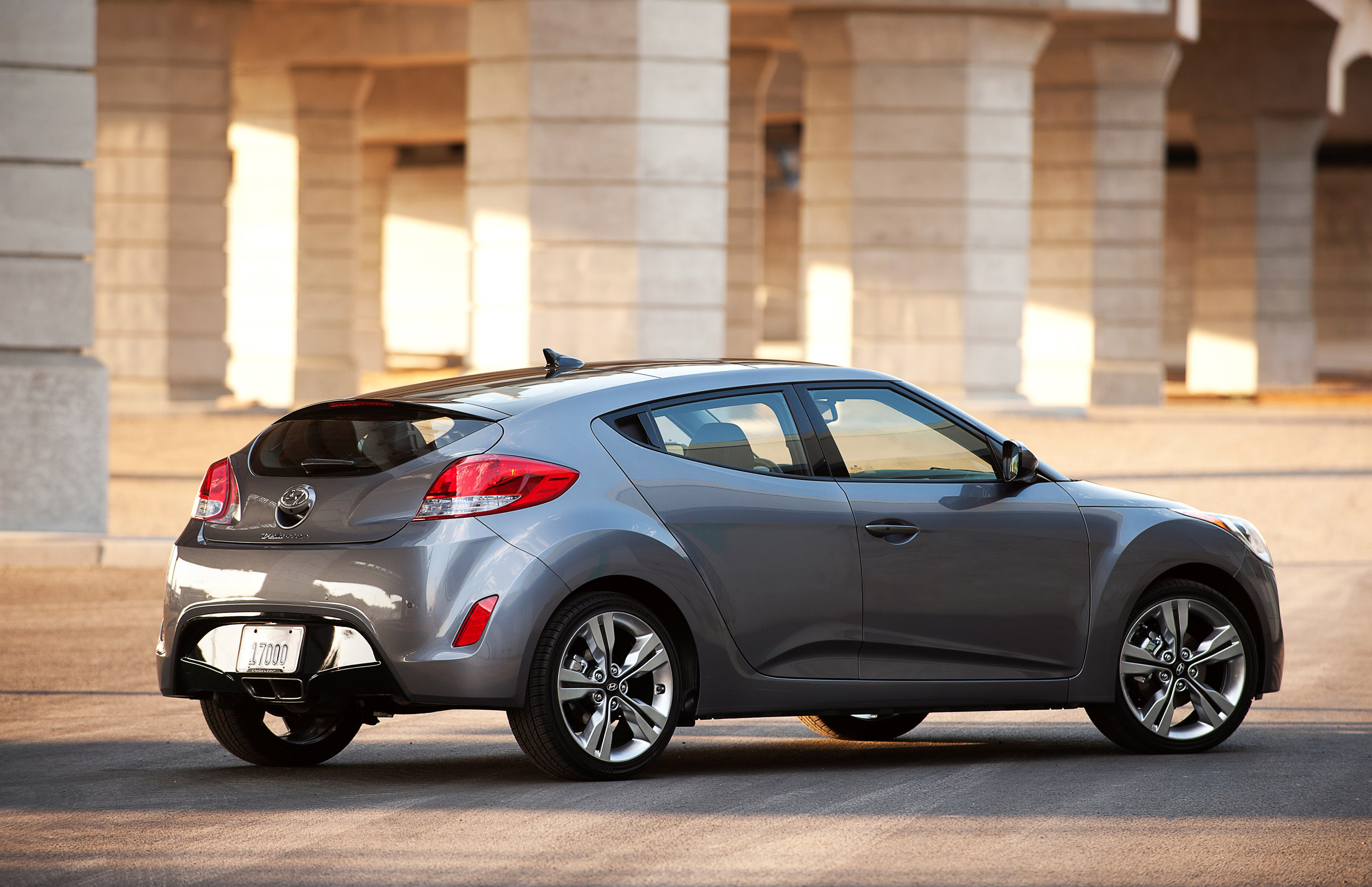 Hyundai Veloster photo #58