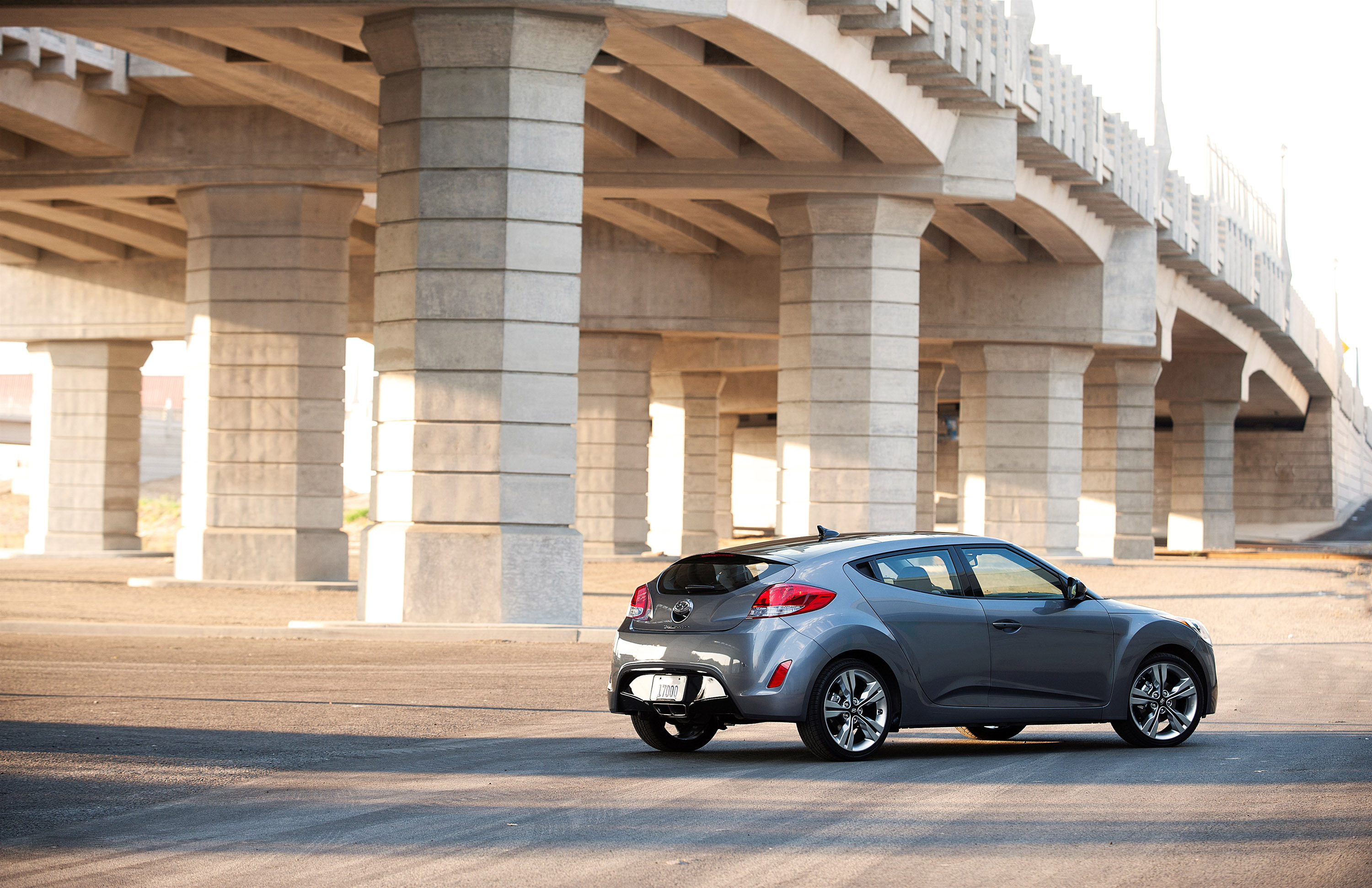 Hyundai Veloster photo #59
