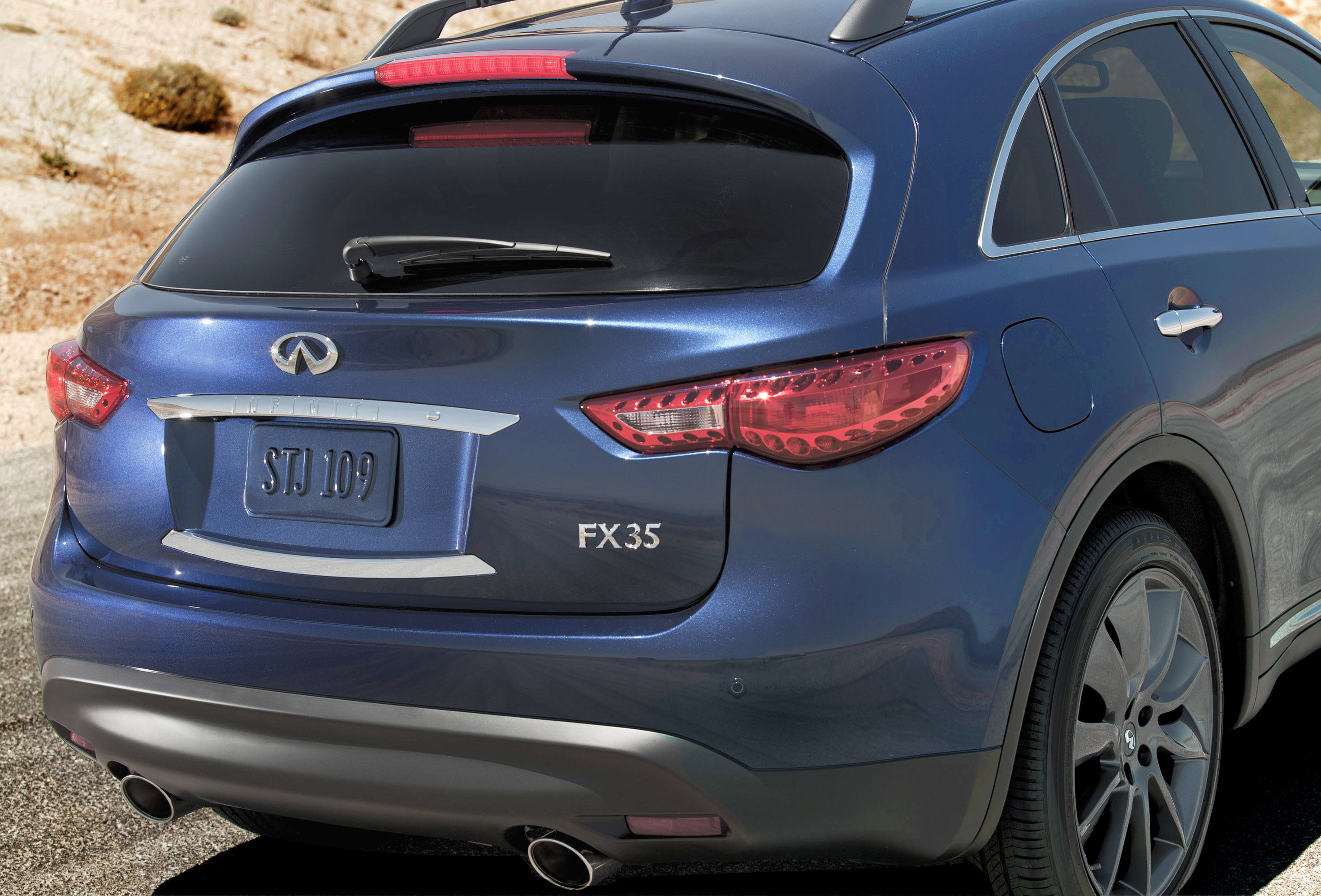 Infiniti FX photo #18