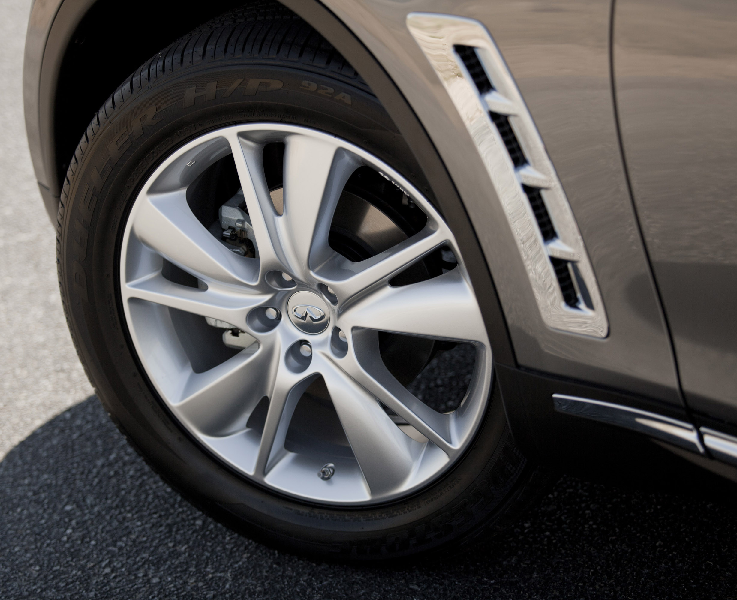 Infiniti FX photo #19