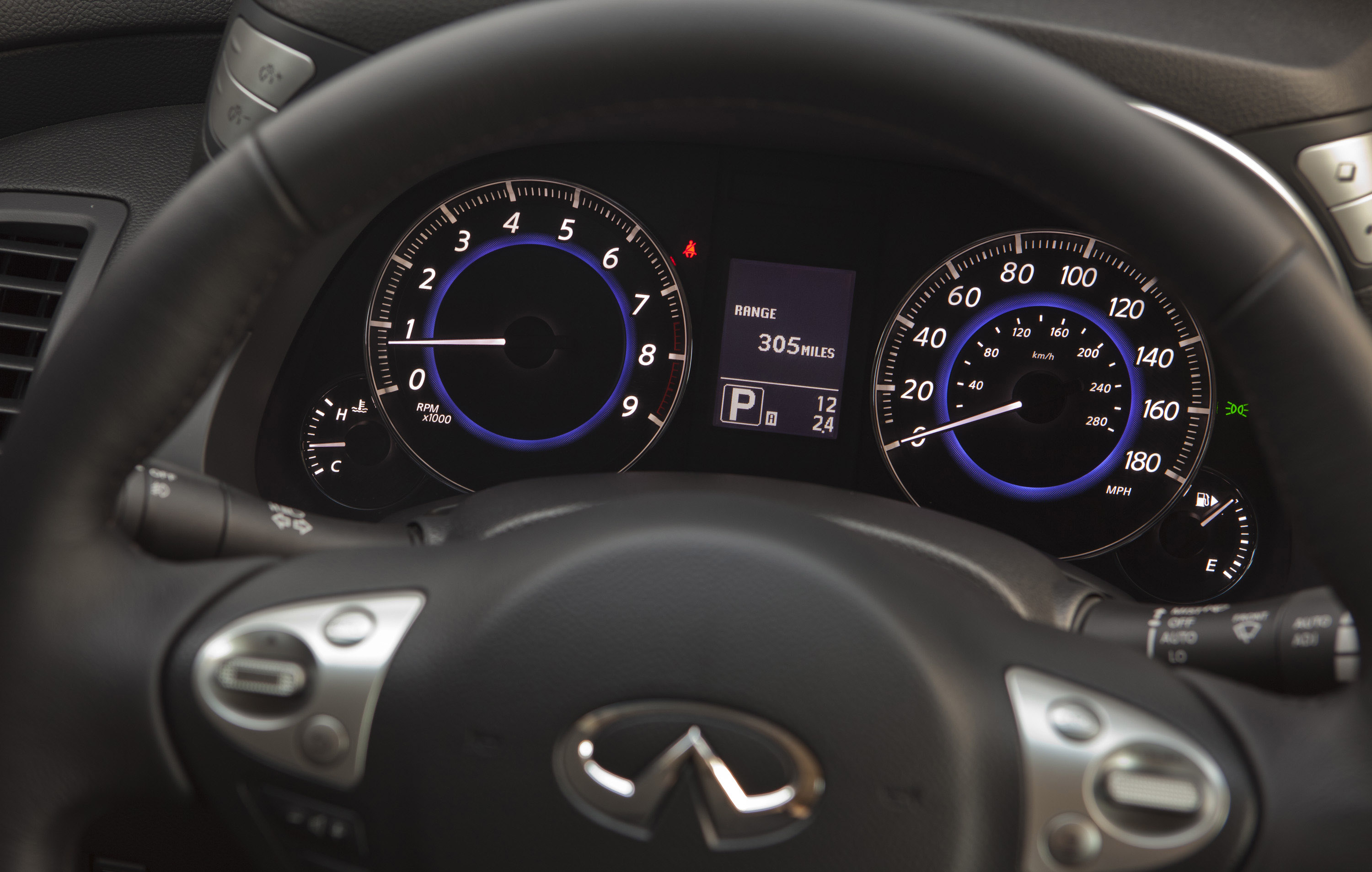 Infiniti FX photo #21