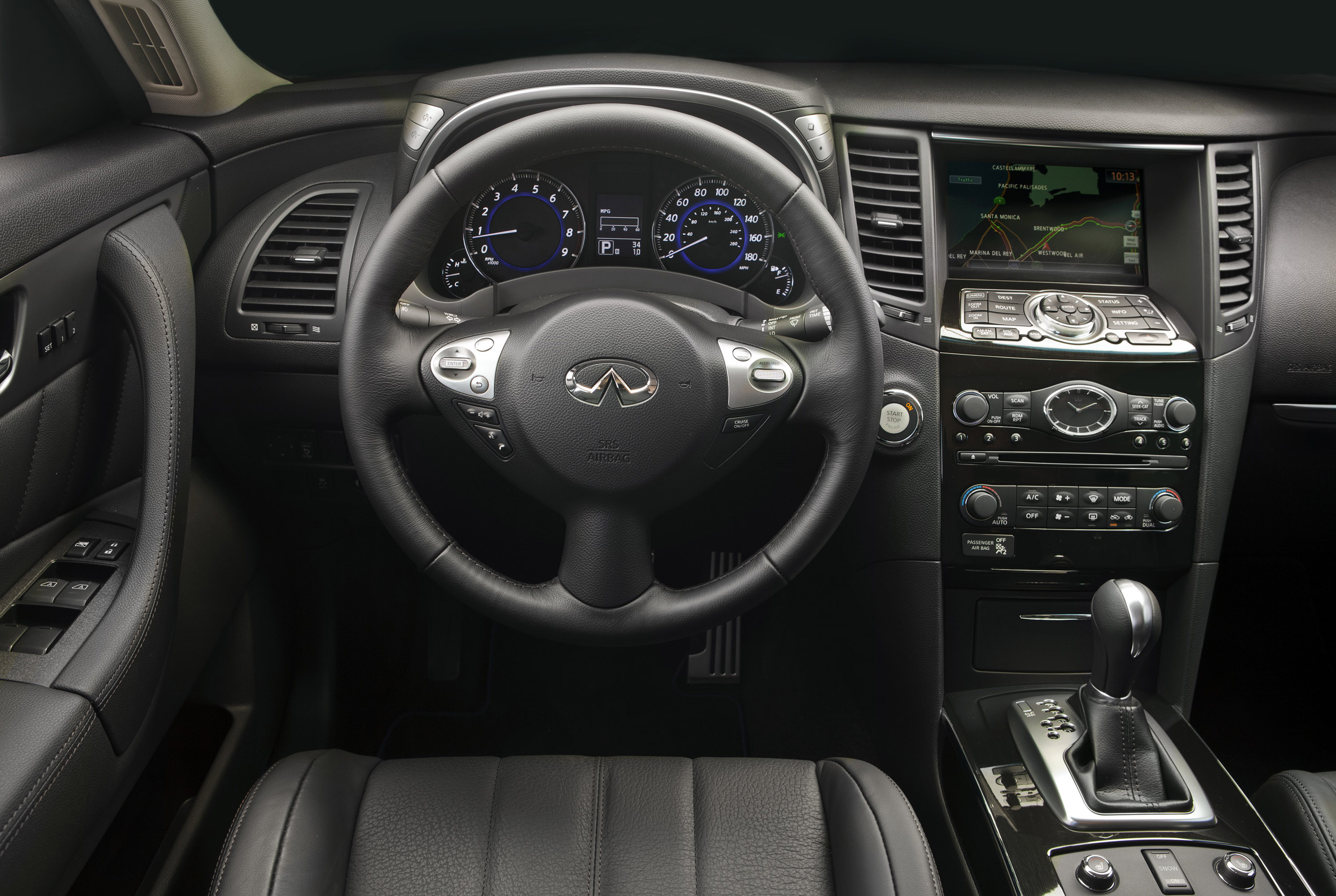 Infiniti FX photo #23