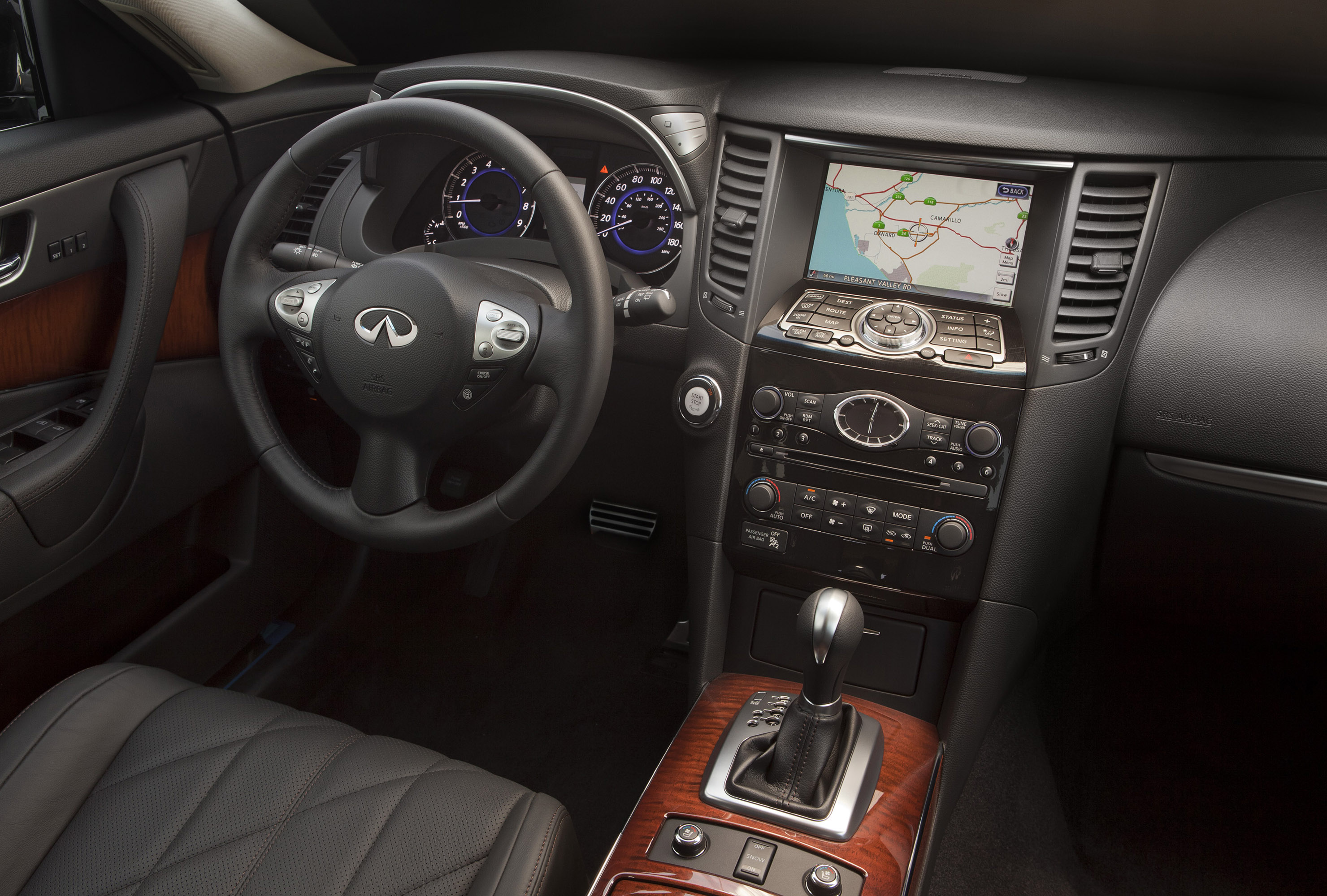 Infiniti FX photo #24