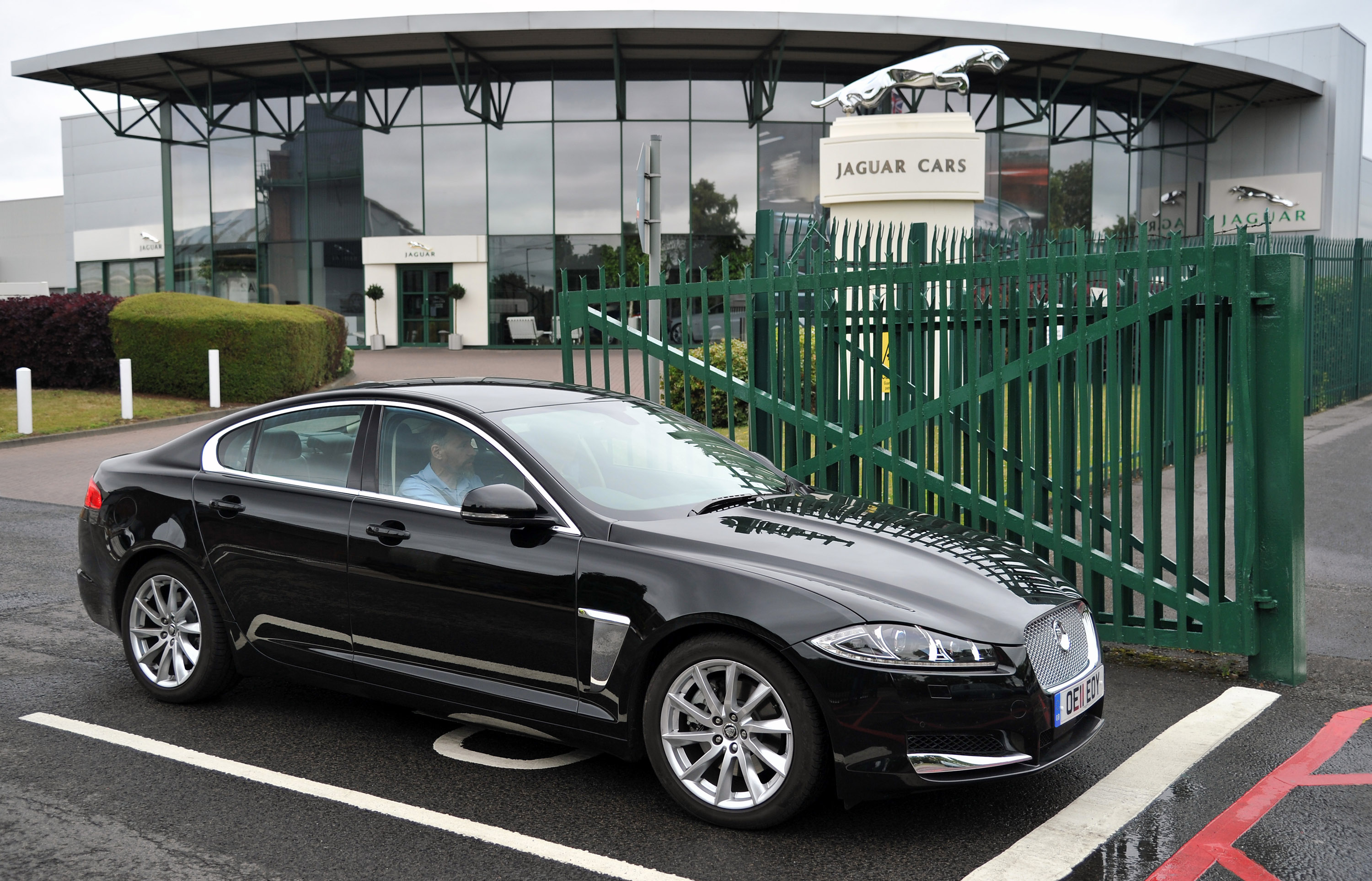 Jaguar XF 2.2 Diesel photo #2