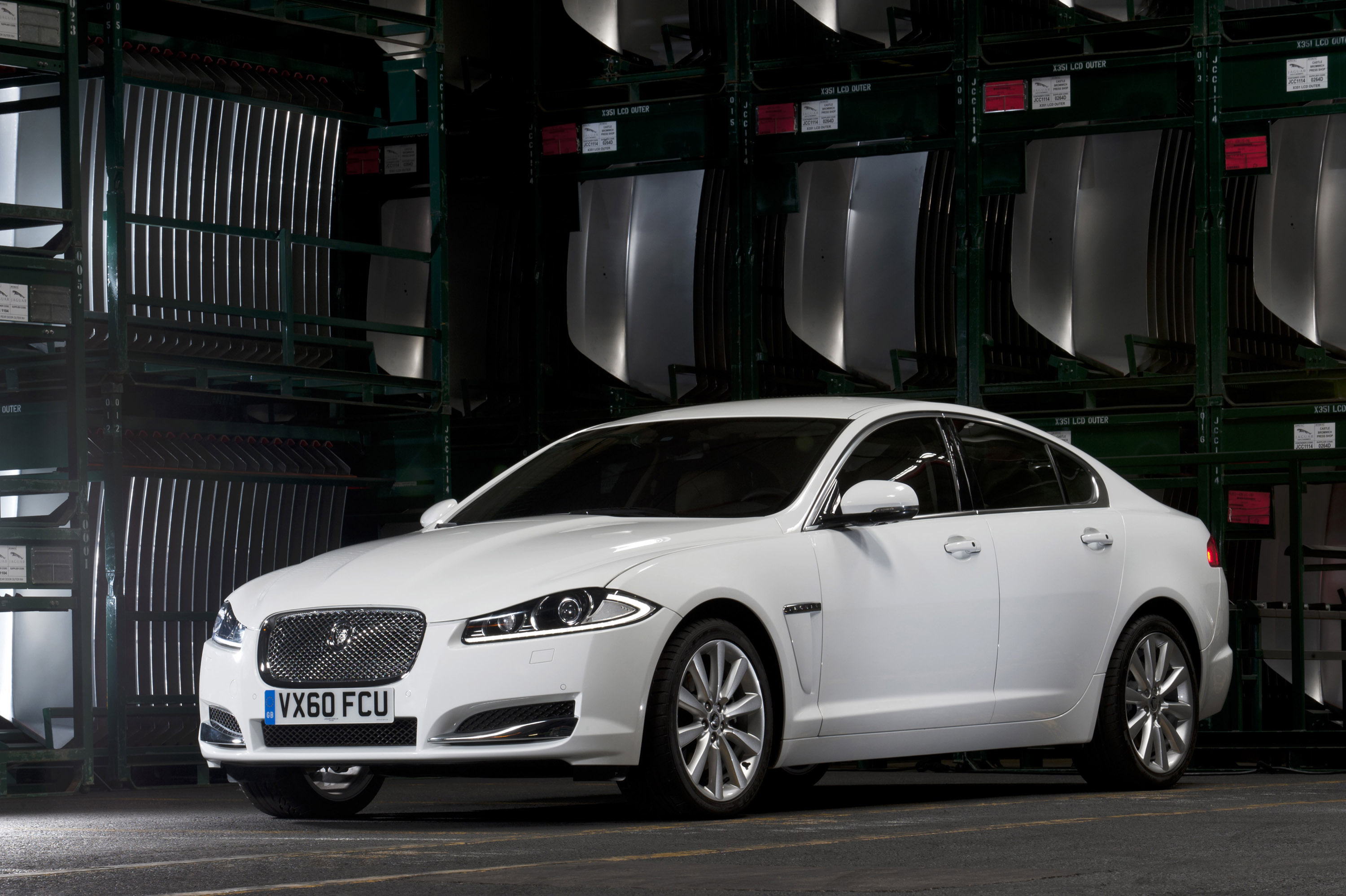 Jaguar XF photo #1