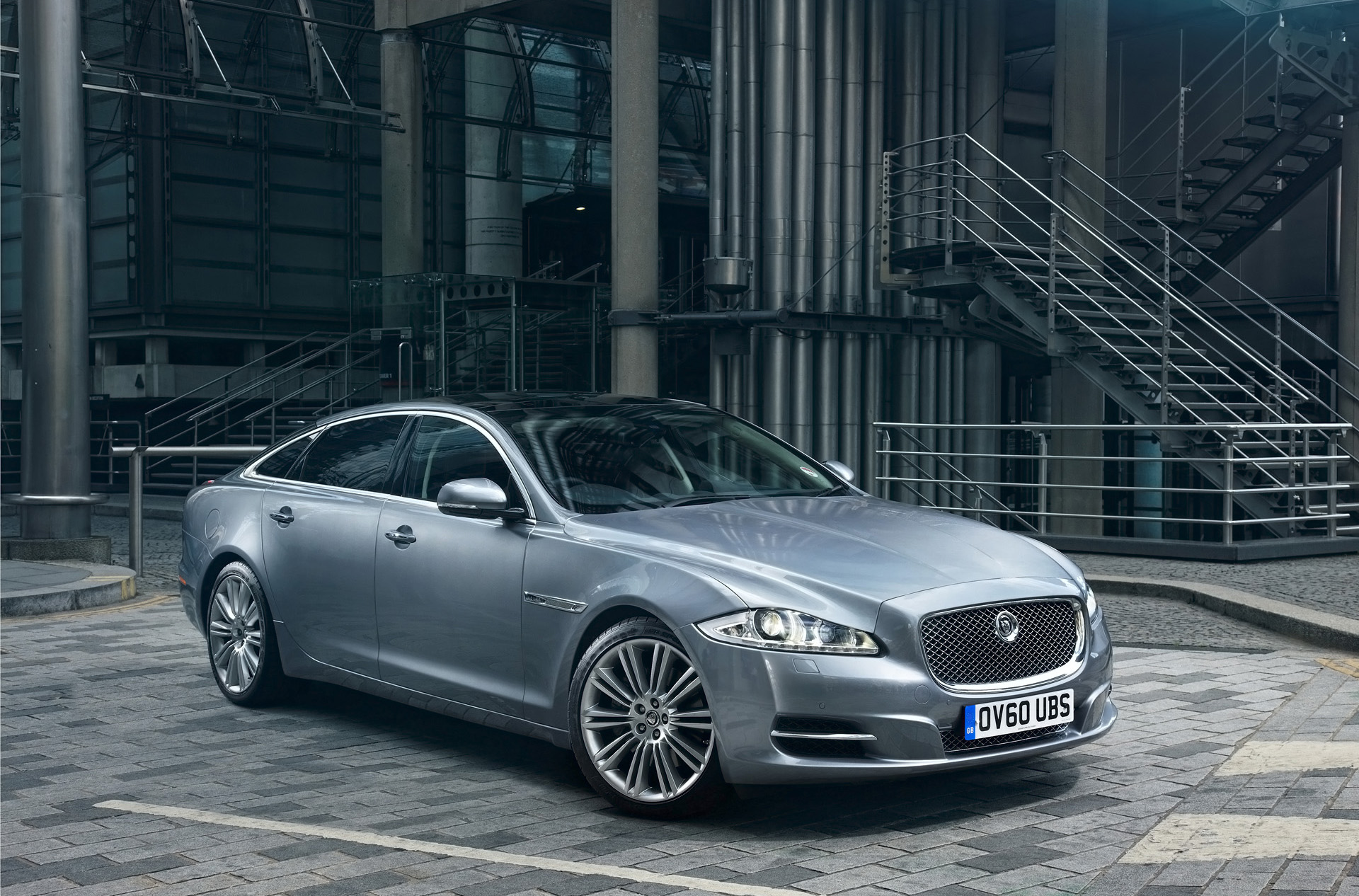 Jaguar XJ photo #2