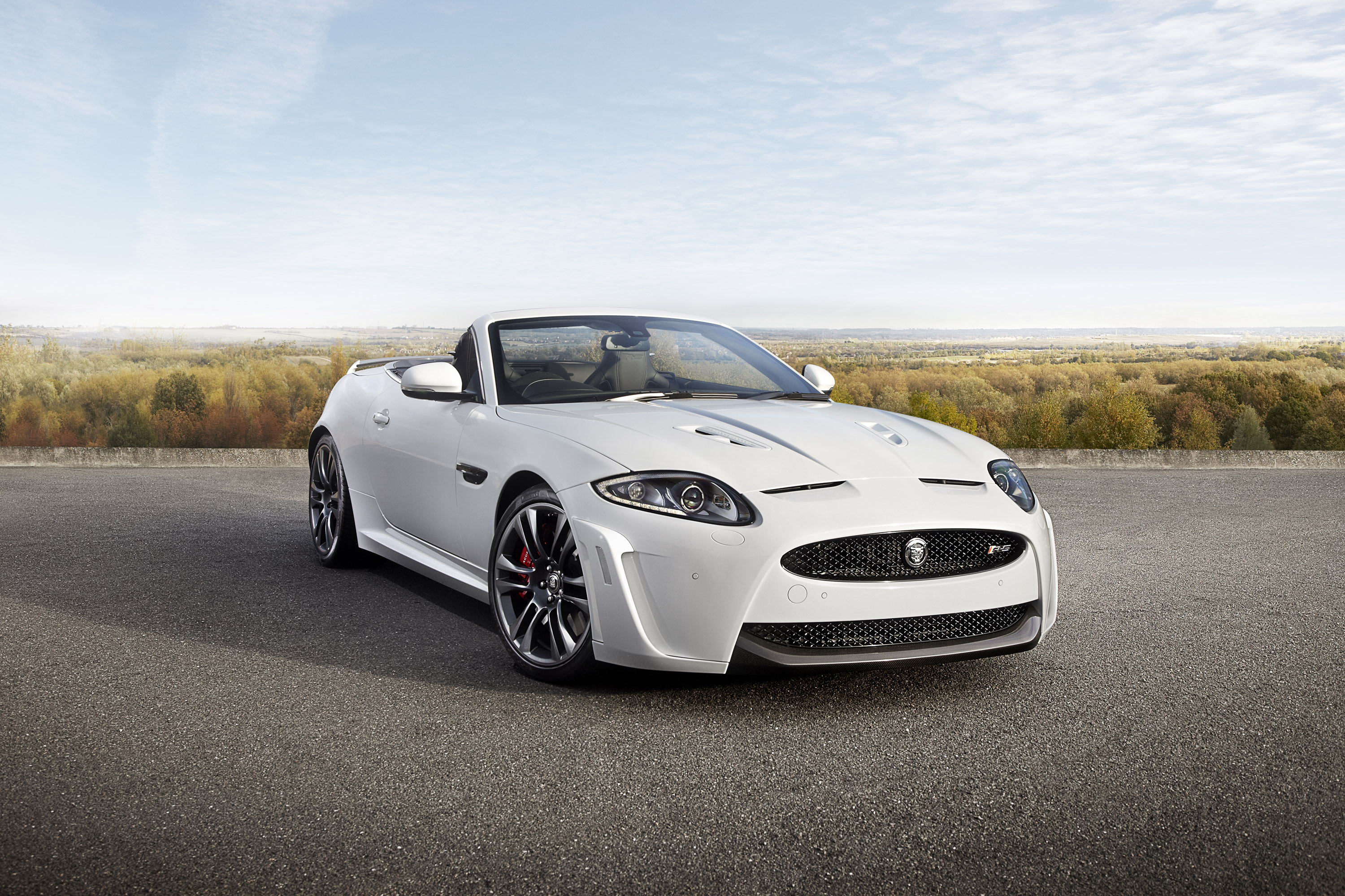 Jaguar XKR-S Convertible photo #2