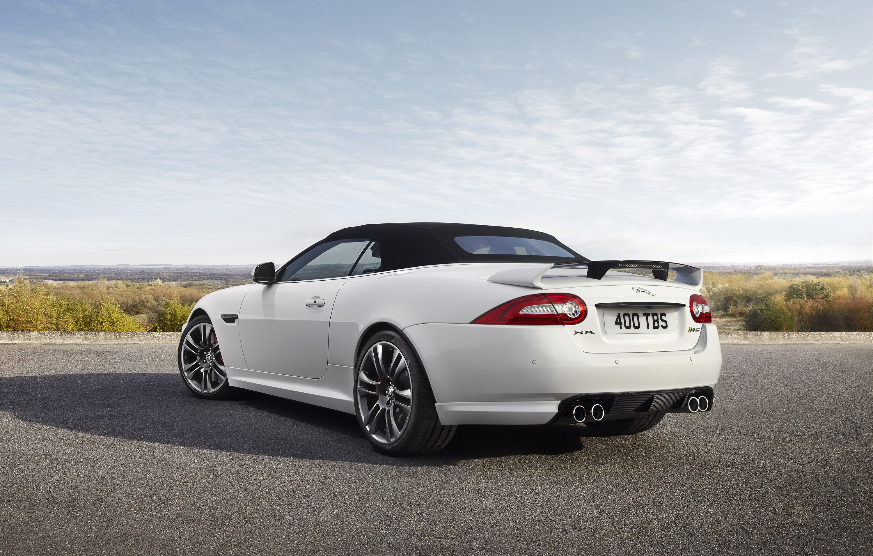 Jaguar XKR-S Convertible photo #15