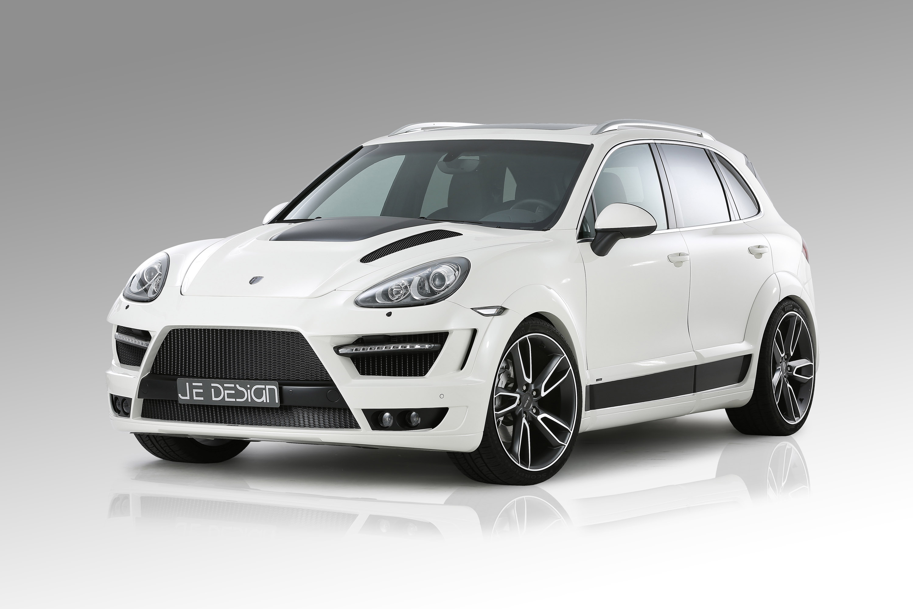 JE Design Porsche Cayenne Progressor photo #1