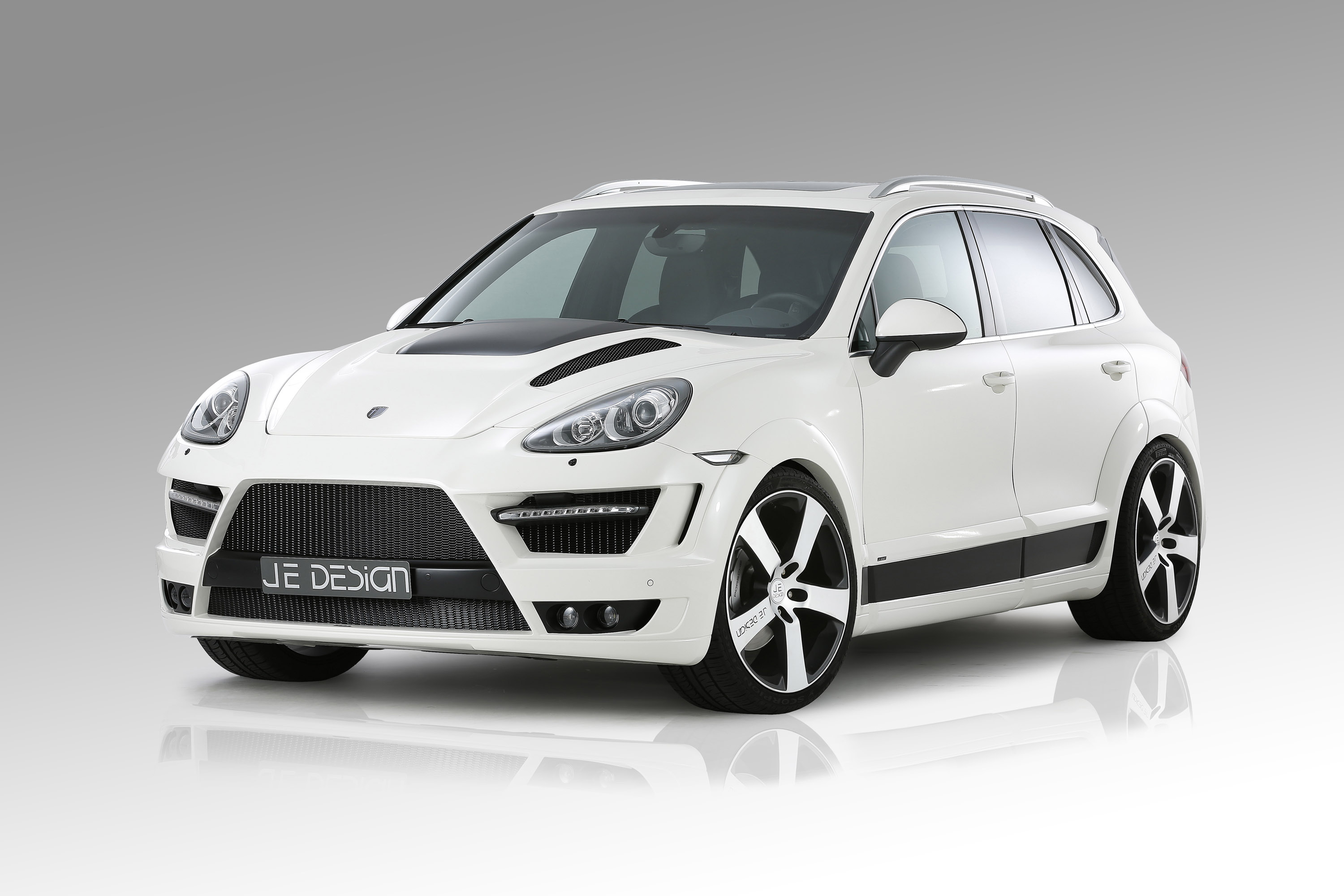 JE Design Porsche Cayenne Progressor photo #3