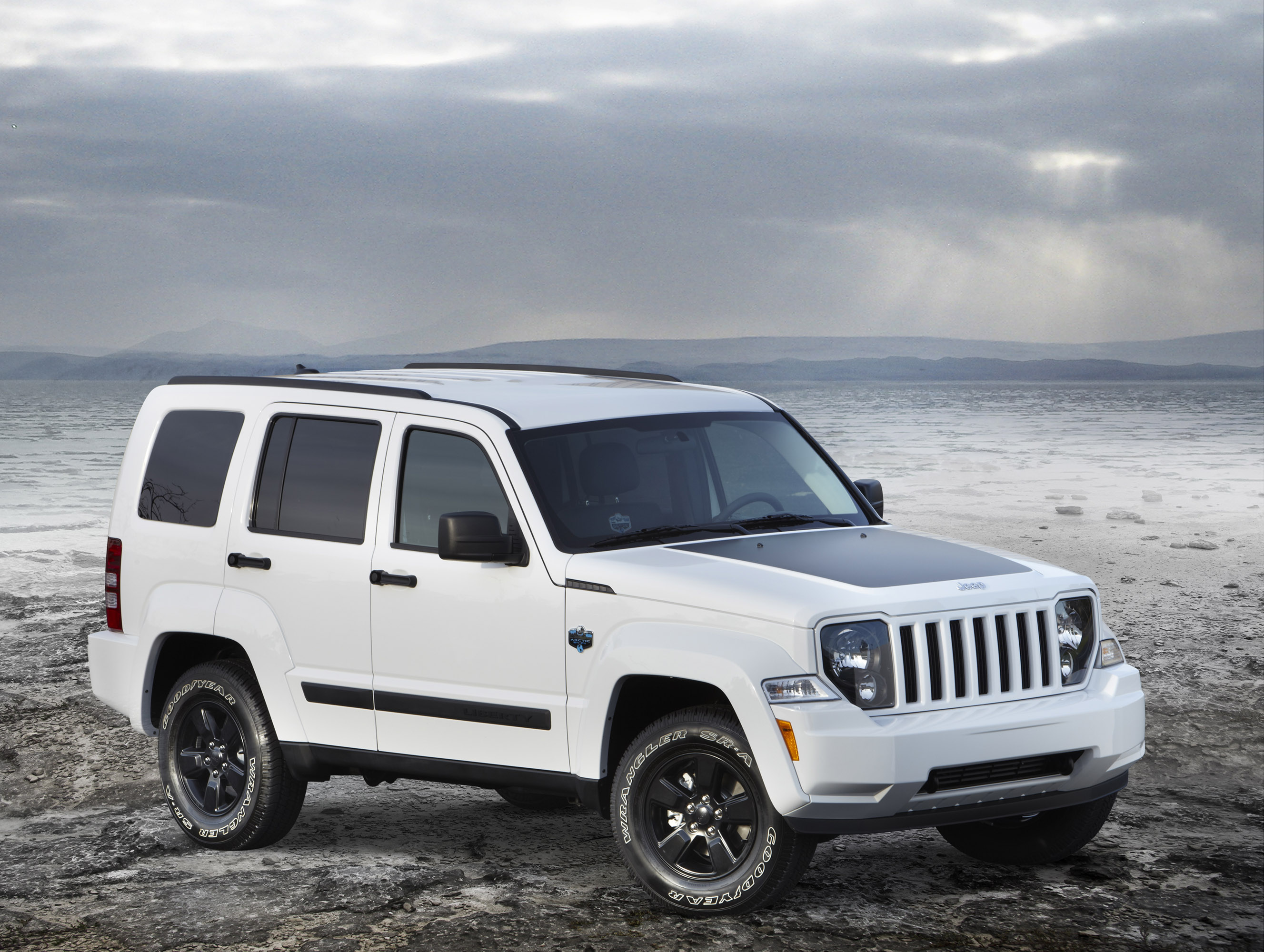 Jeep Liberty Arctic photo #2