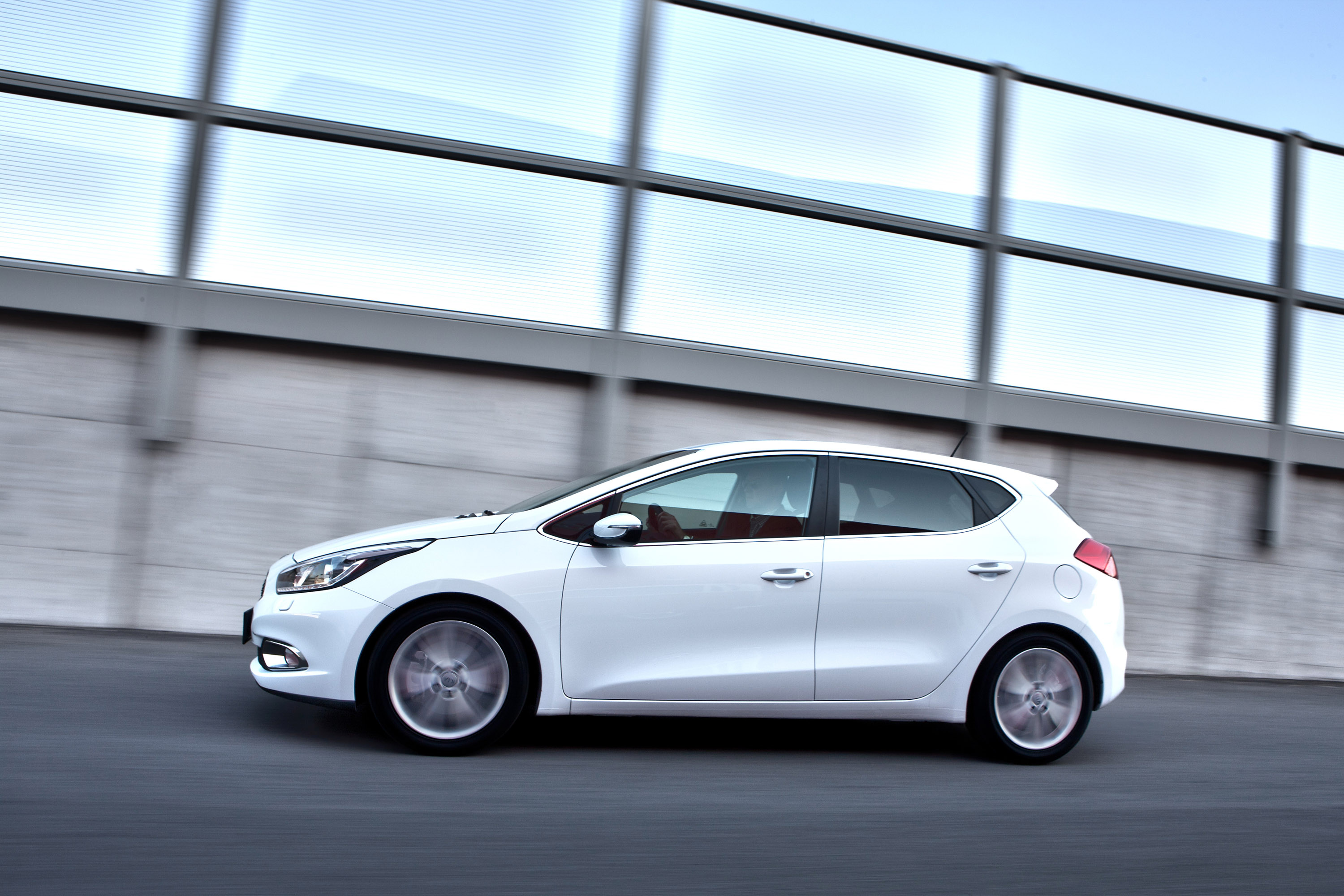 Kia Ceed photo #35