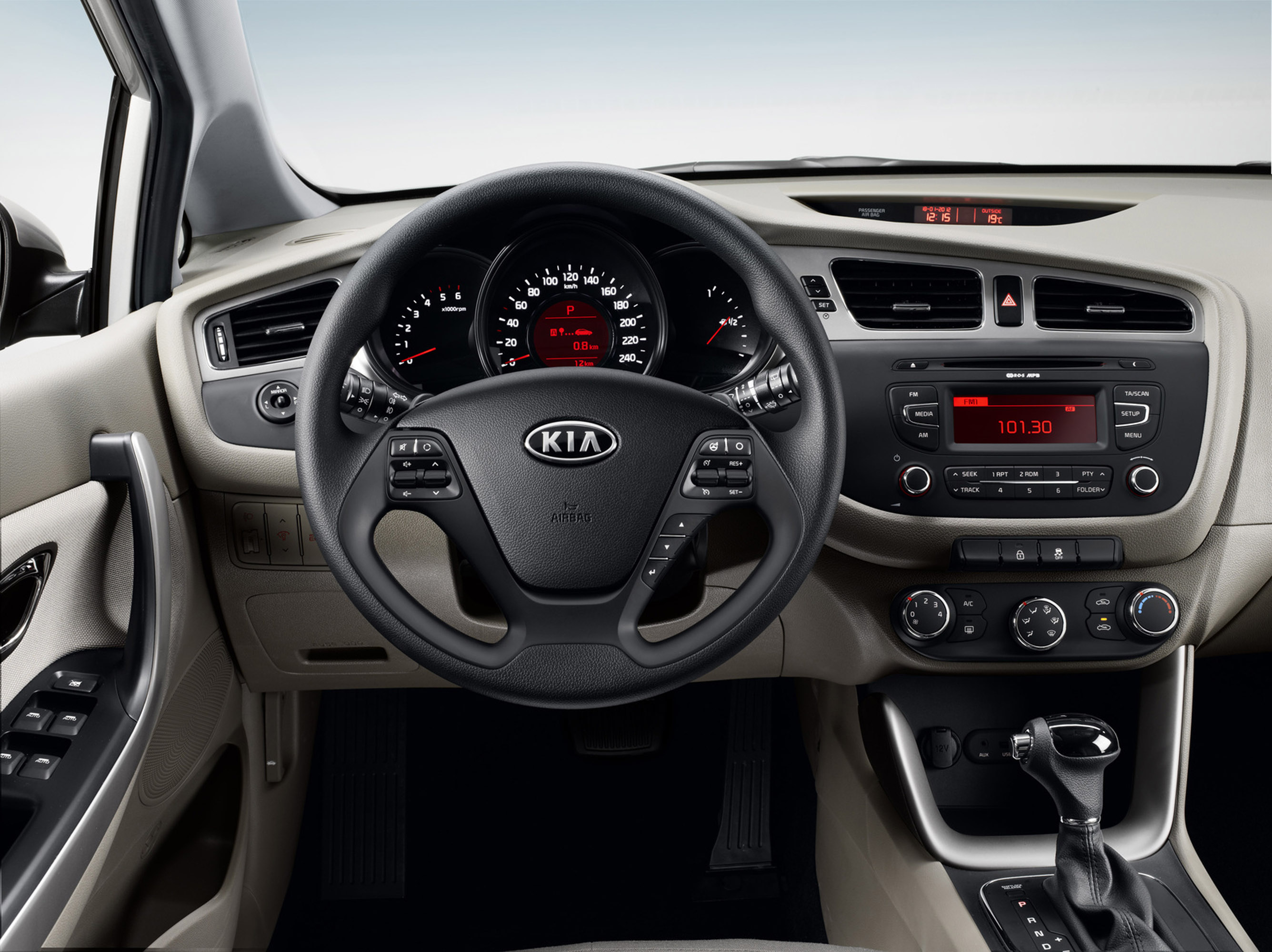 Kia Ceed photo #81