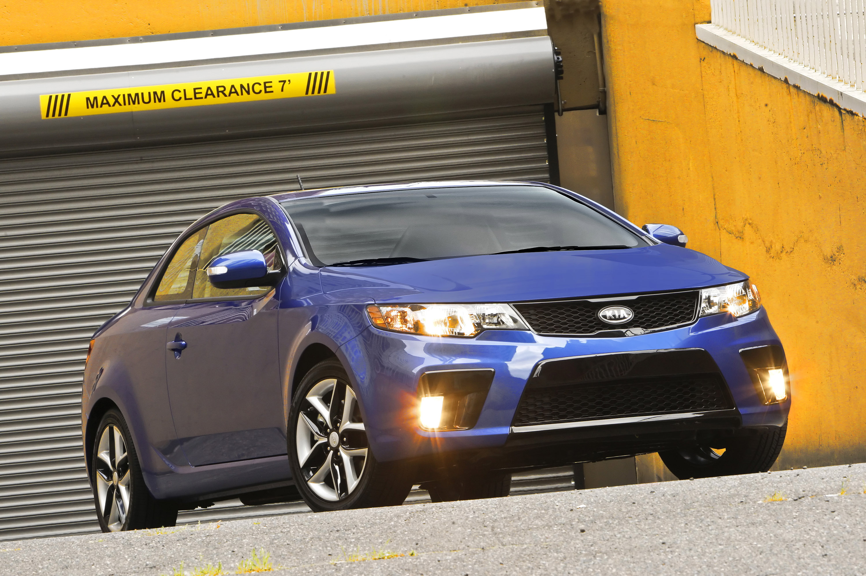 Kia Forte Koup photo #4