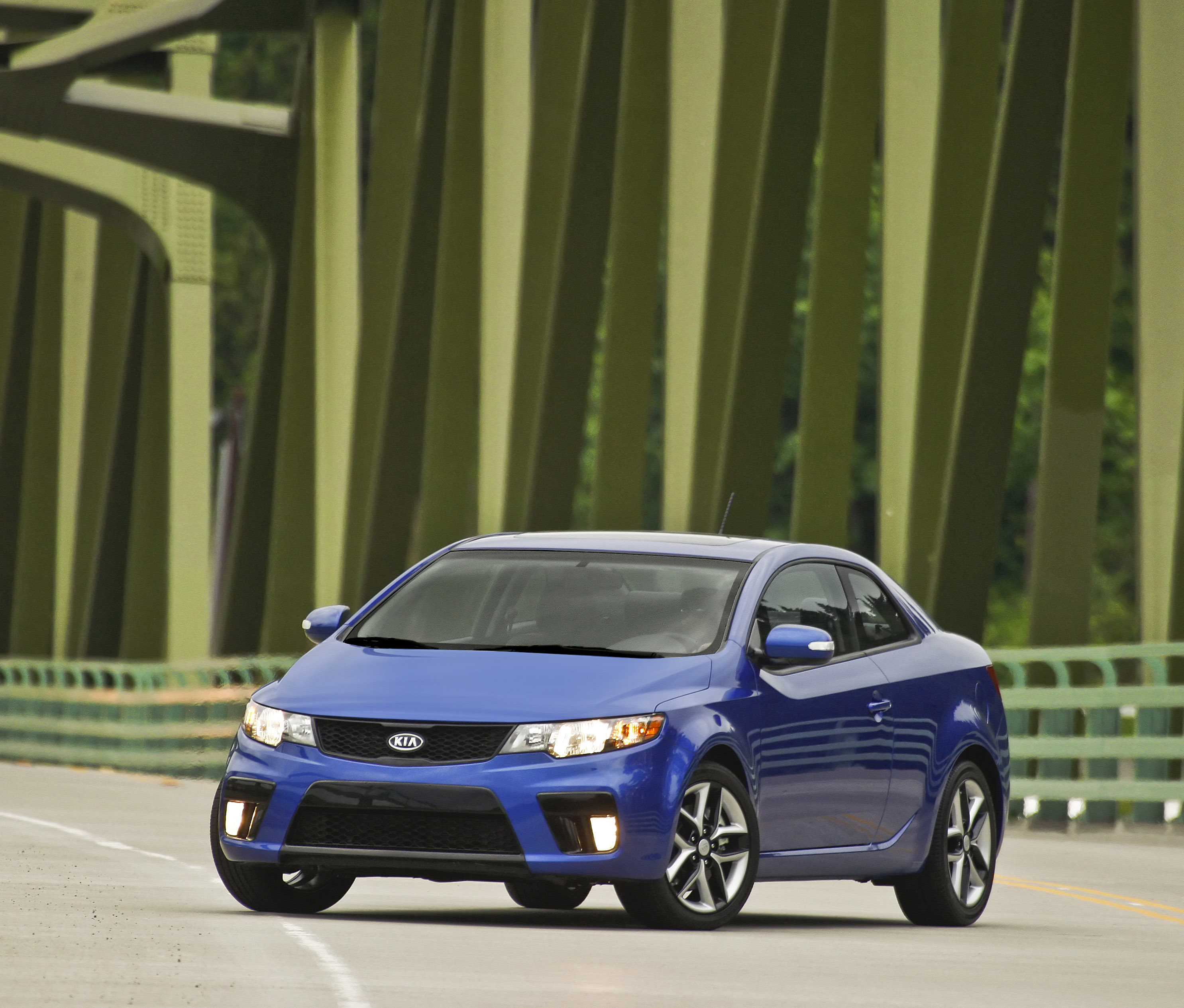 2012 Kia Forte Koup - HD Pictures @ carsinvasion.com