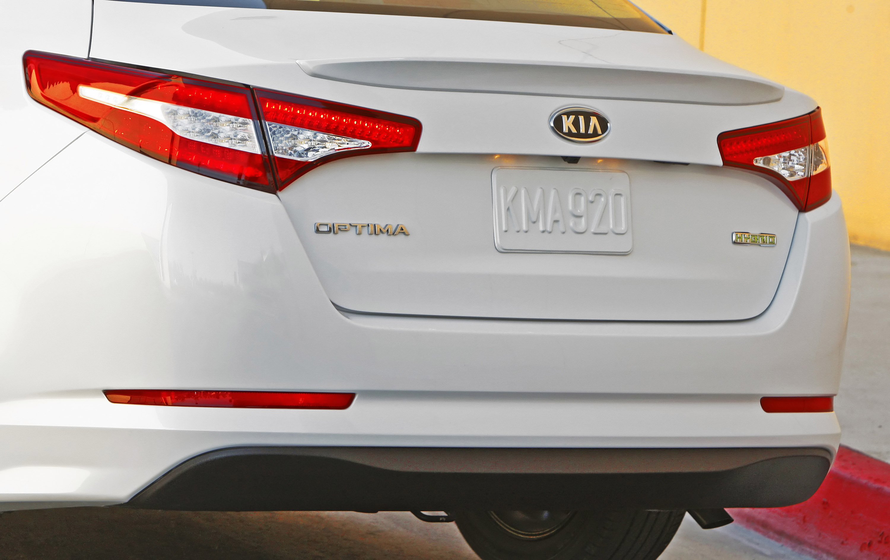 Kia Optima Hybrid photo #17