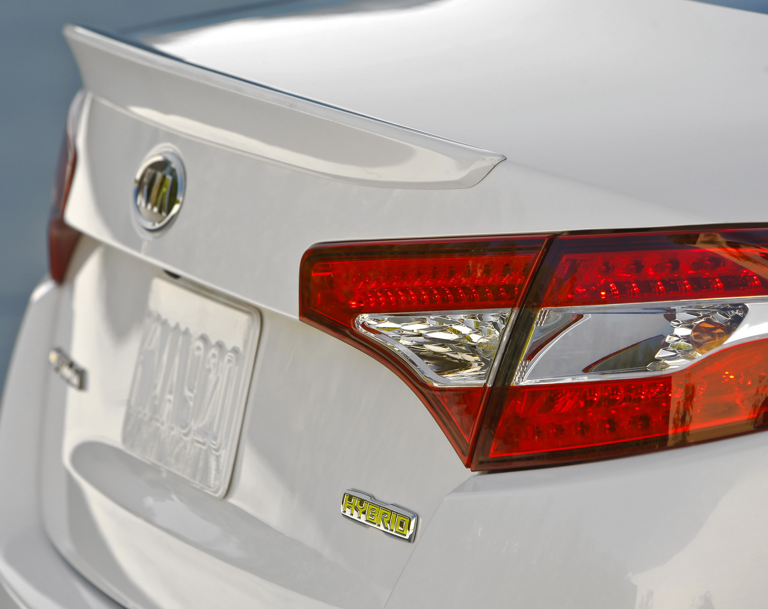 Kia Optima Hybrid photo #18