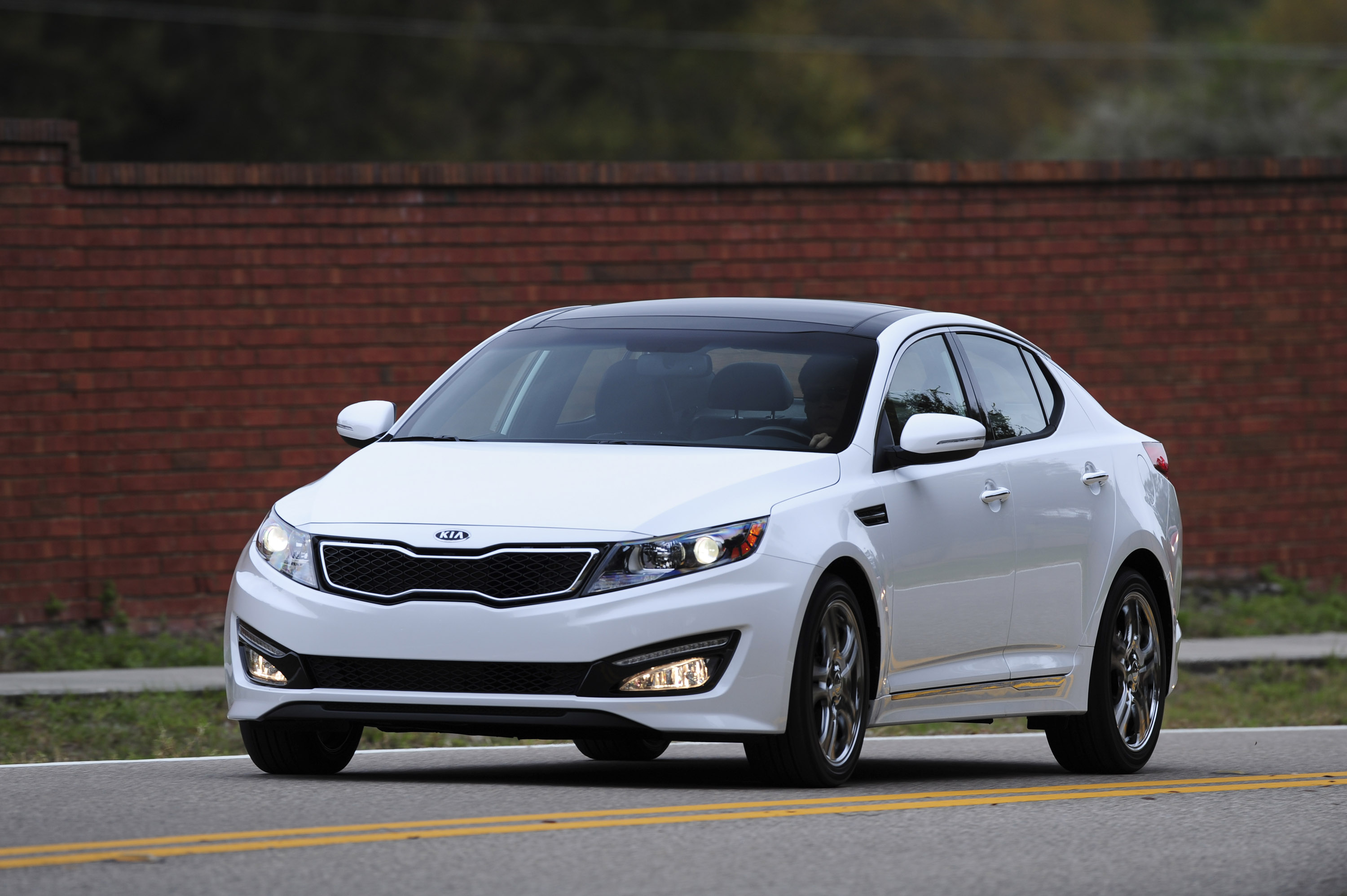 Kia Optima SX Limited photo #3