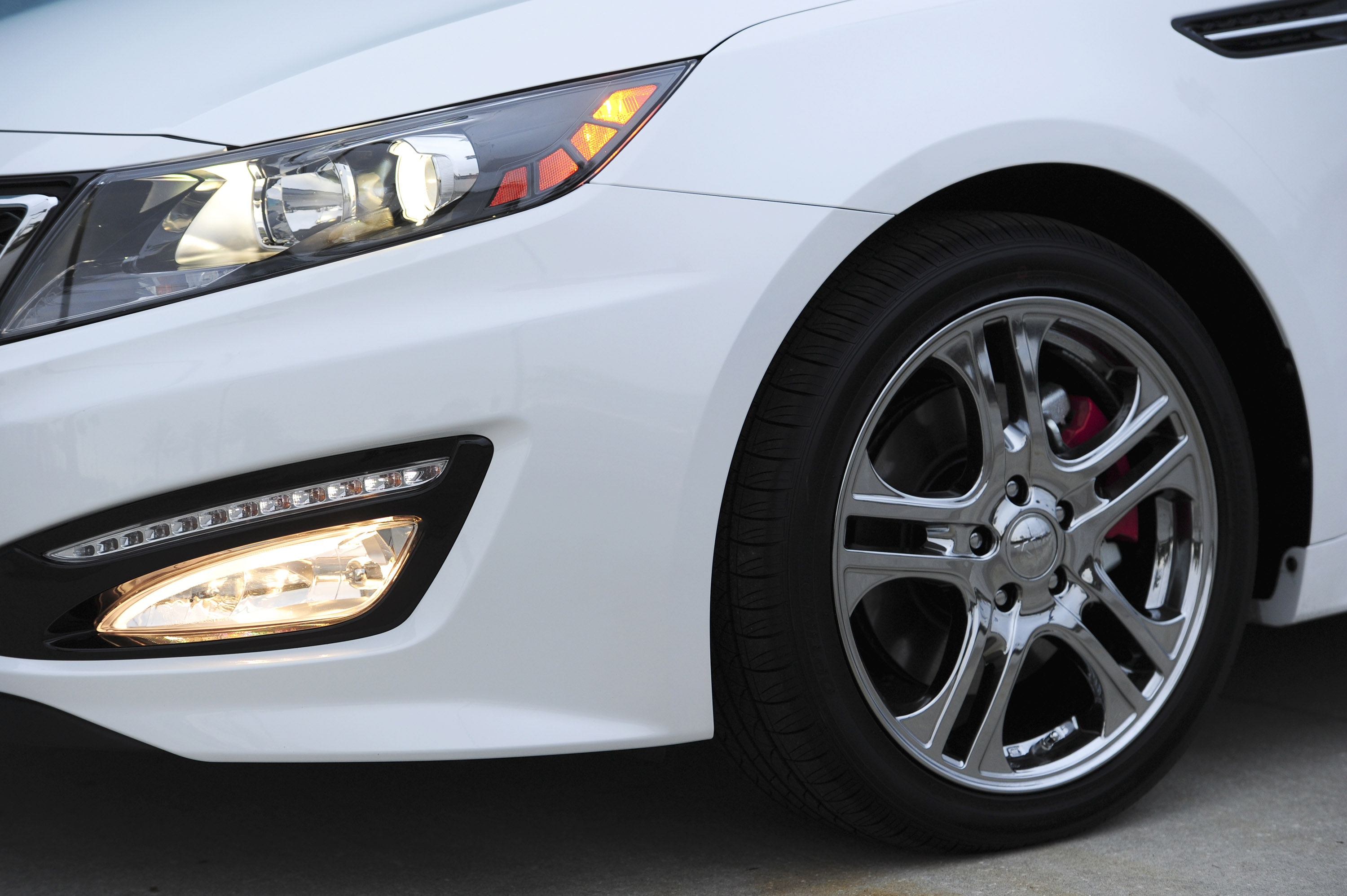 Kia Optima SX Limited photo #25