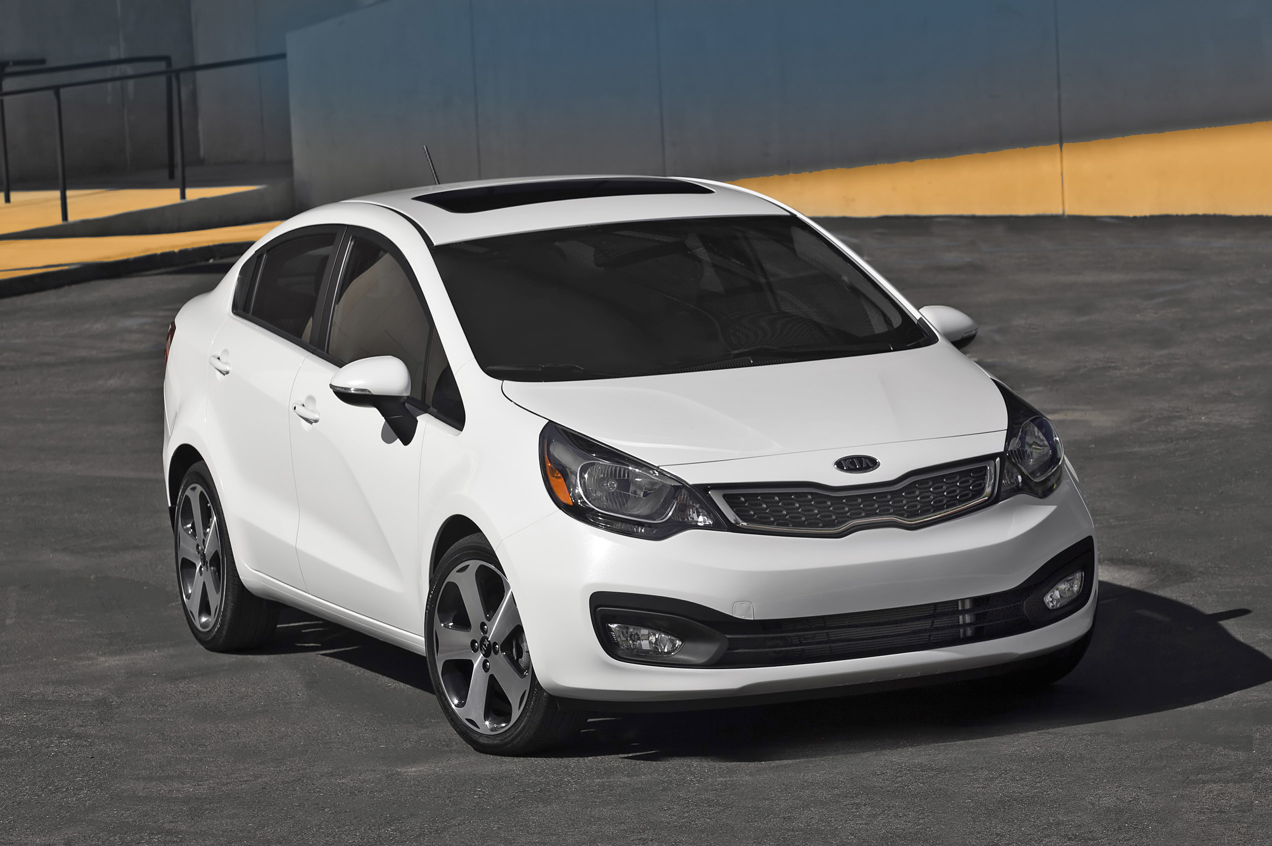 Kia Rio photo #8