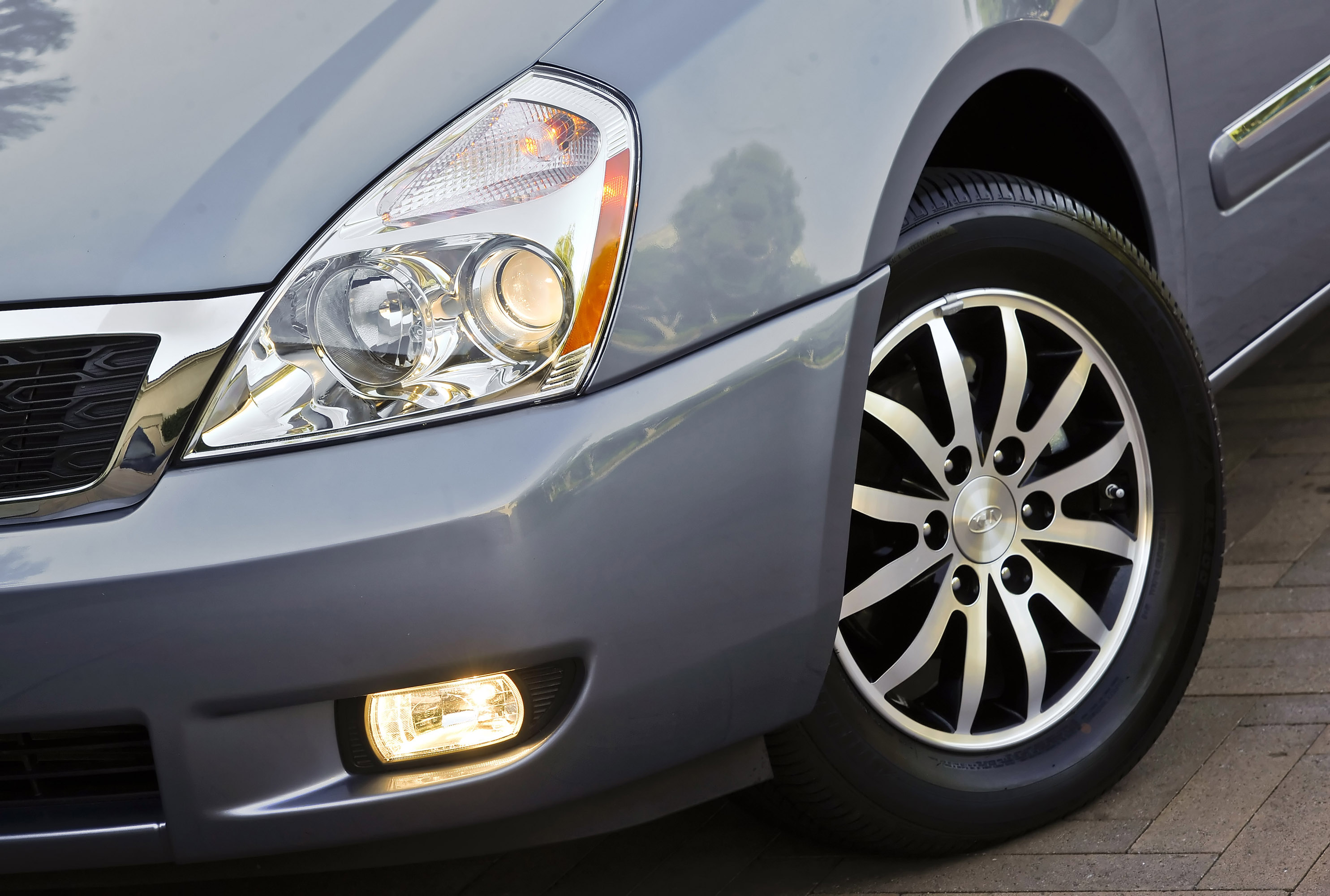 Kia Sedona photo #17