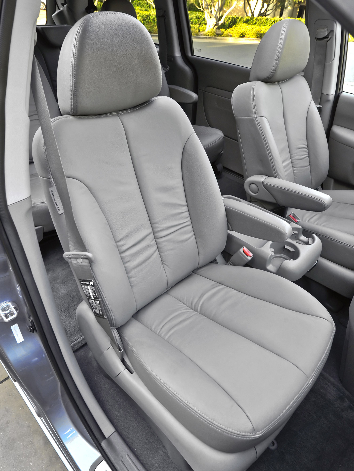 Kia Sedona photo #32