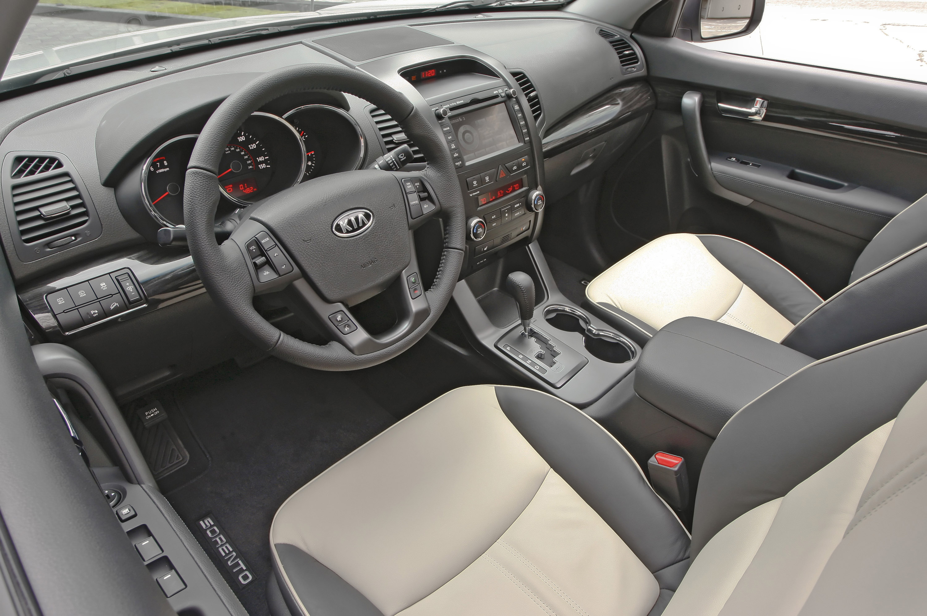 Kia Sorento photo #66