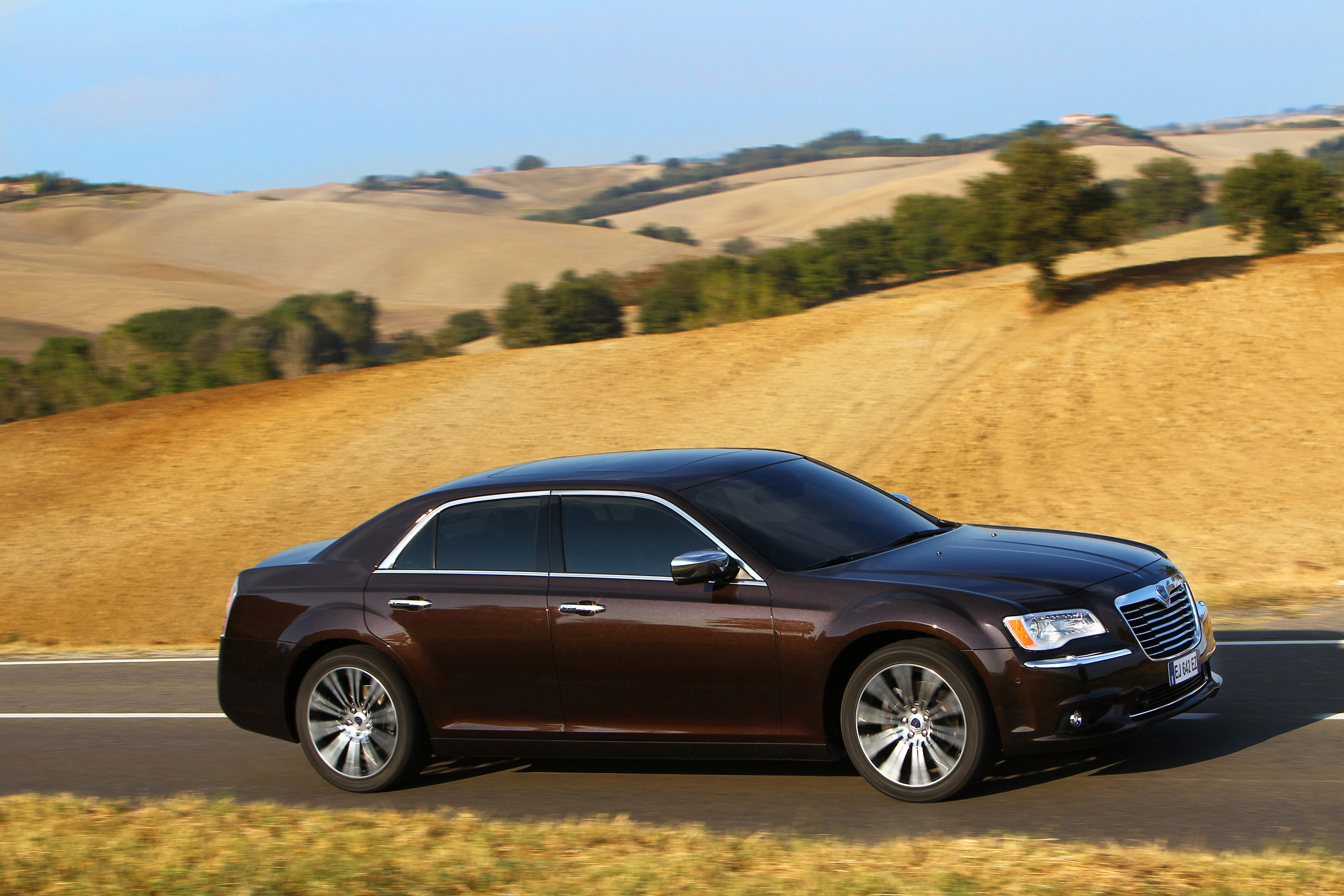 Lancia Thema photo #21