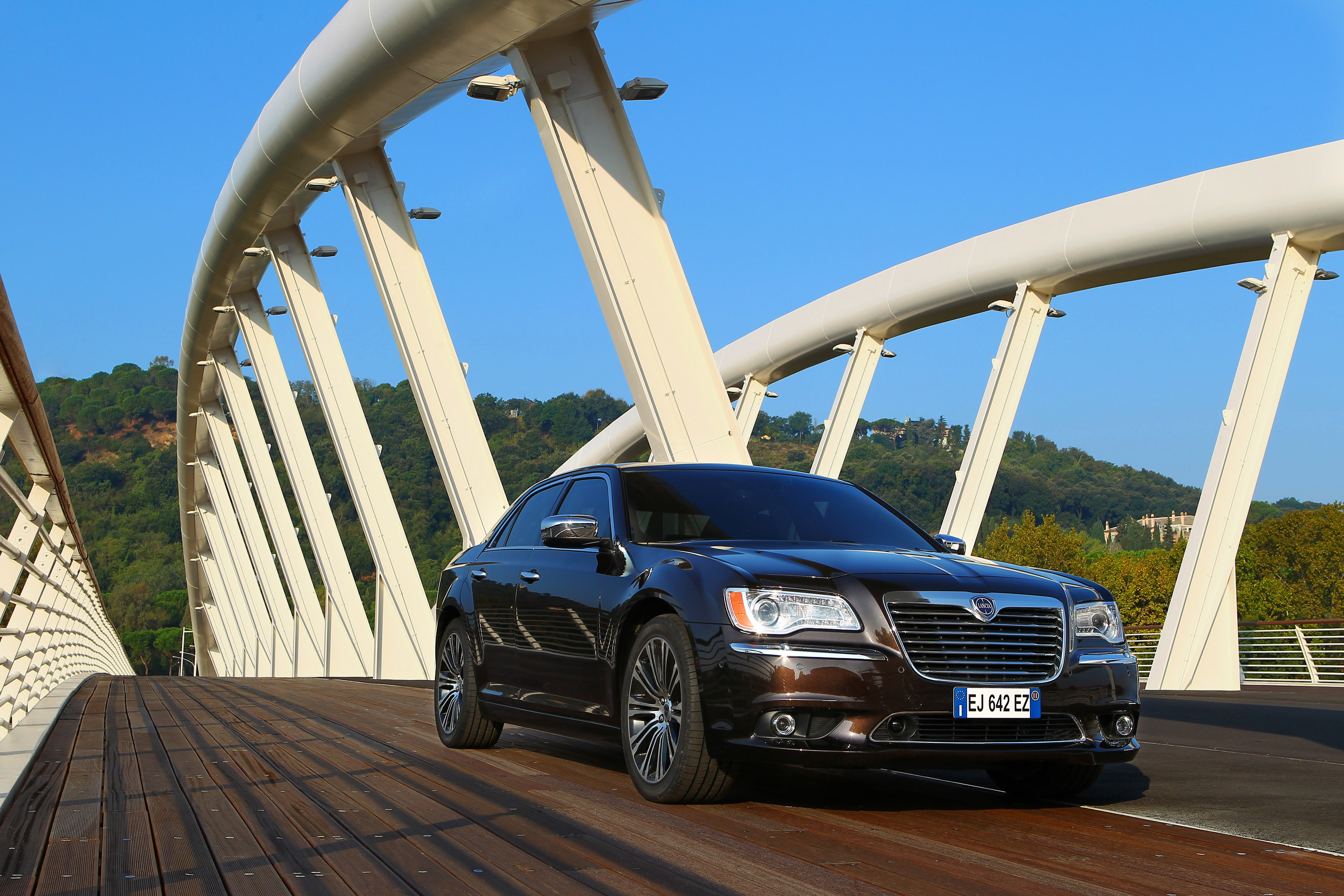 Lancia Thema photo #26