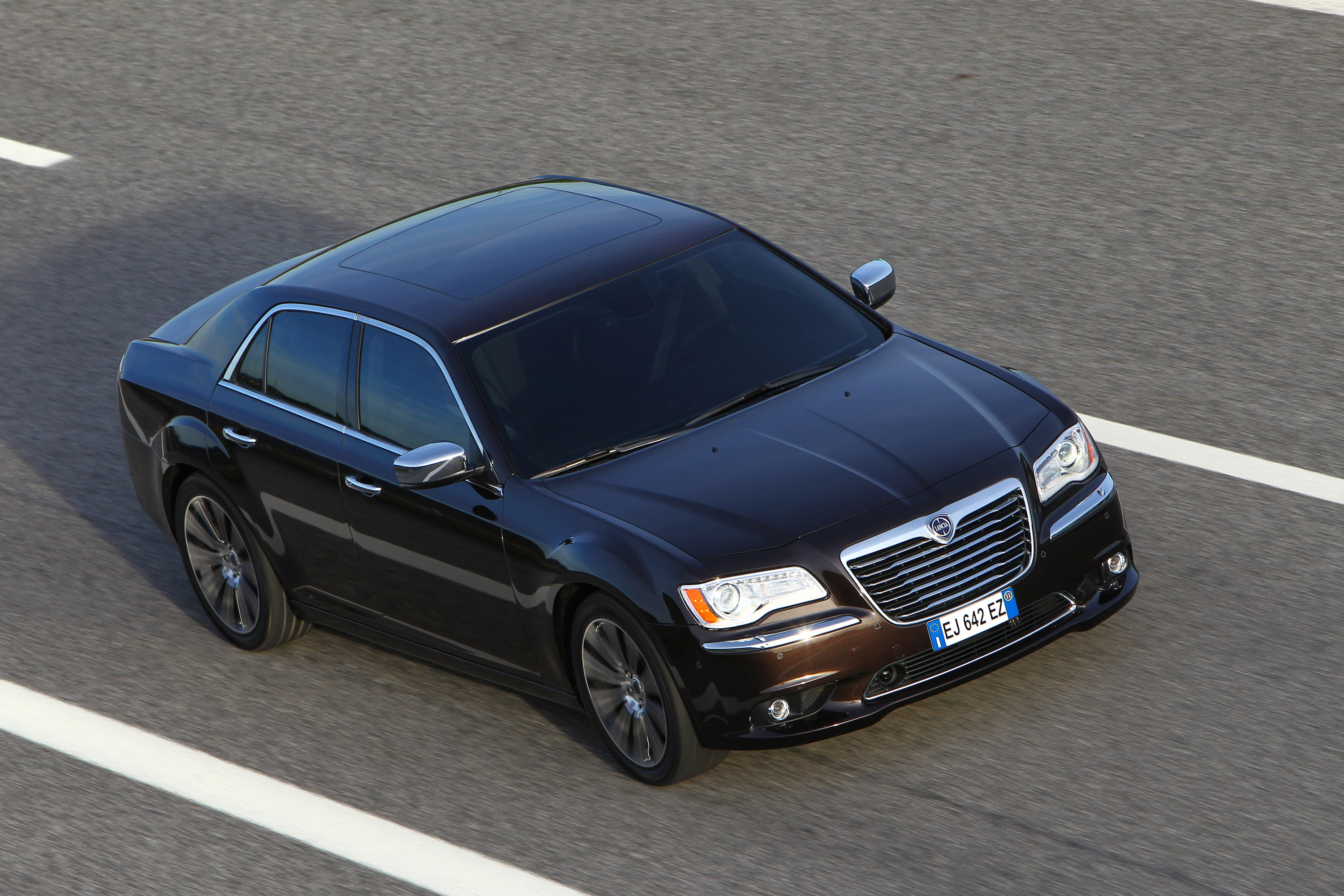 Lancia Thema photo #29