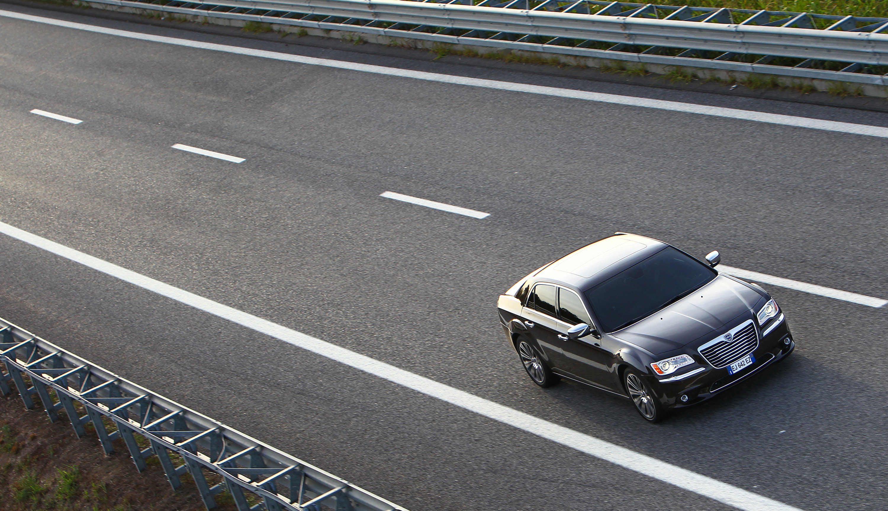 Lancia Thema photo #30