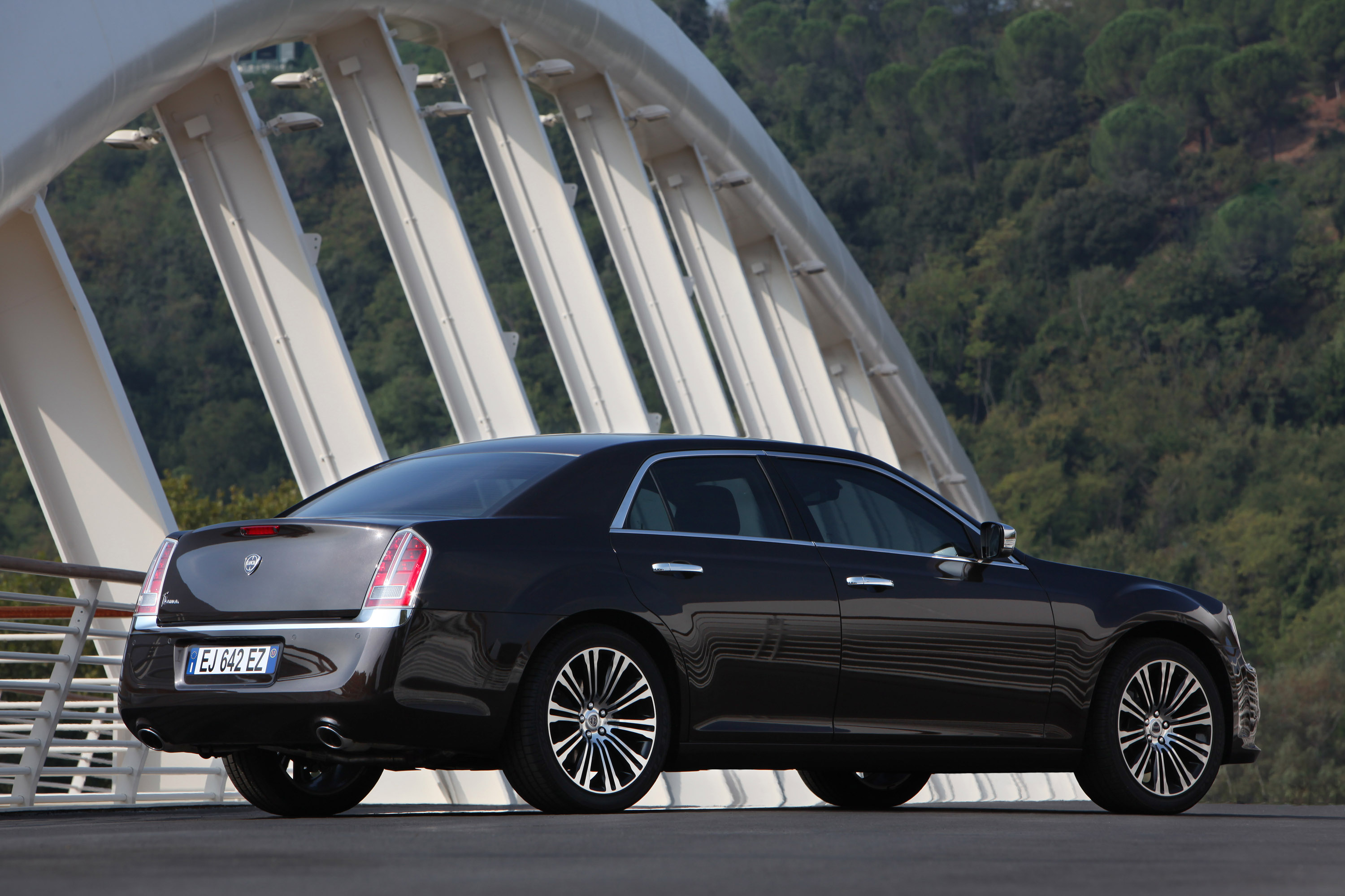 Lancia Thema photo #41