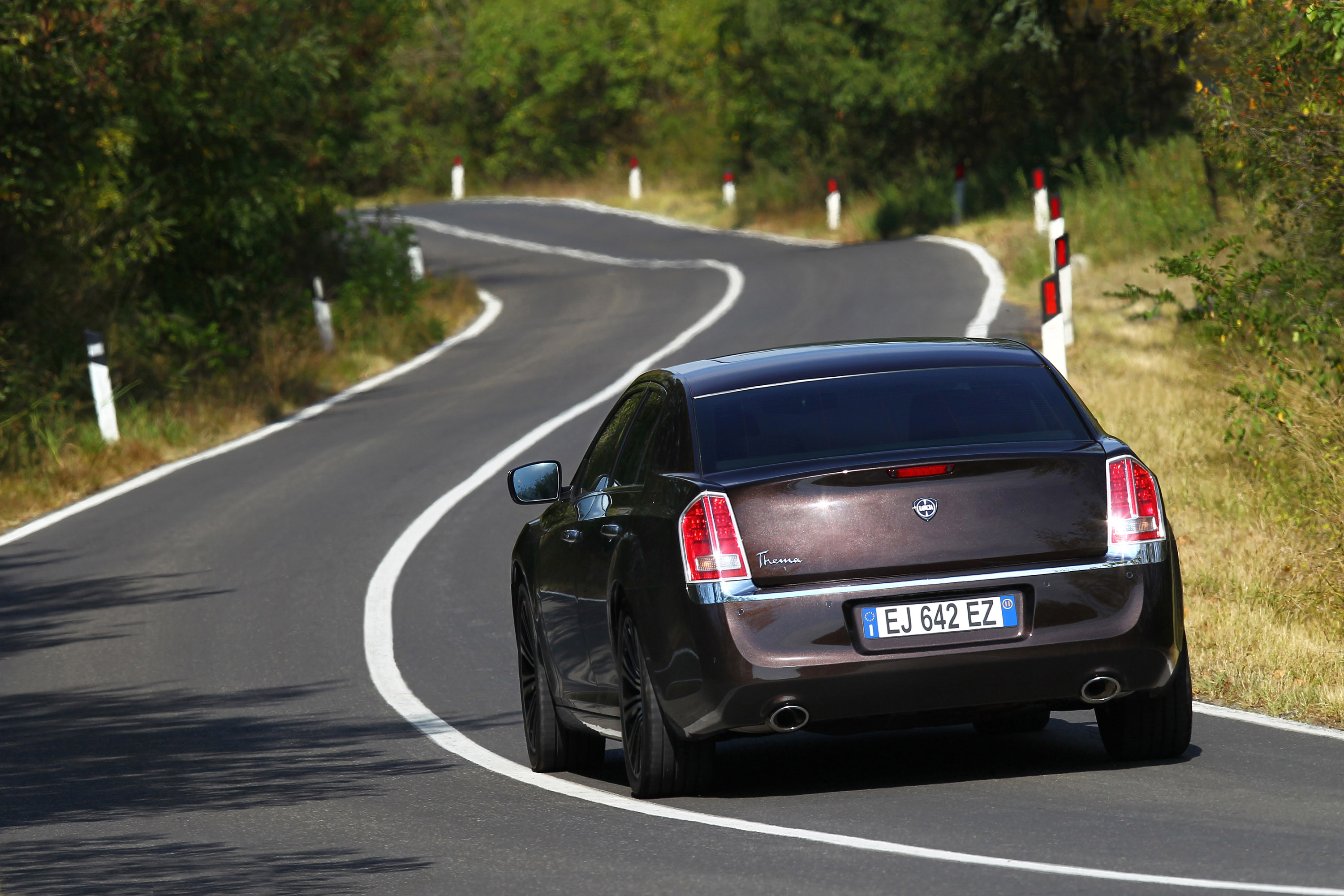 Lancia Thema photo #44