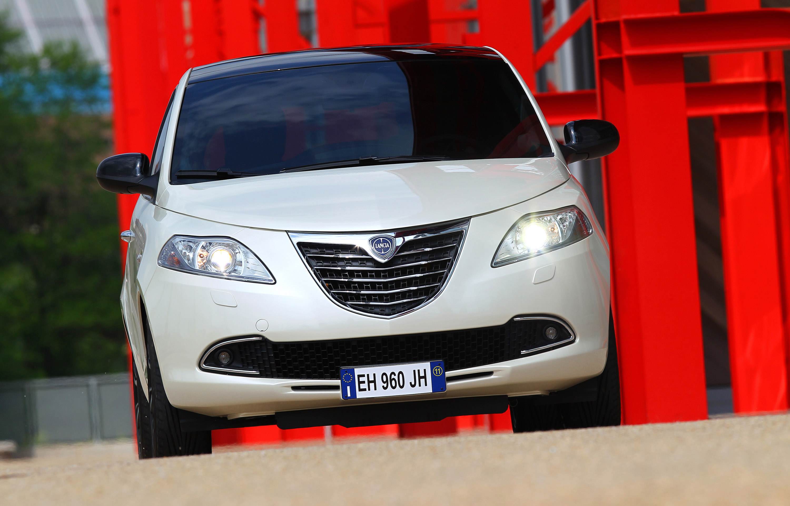 Lancia Ypsilon photo #5