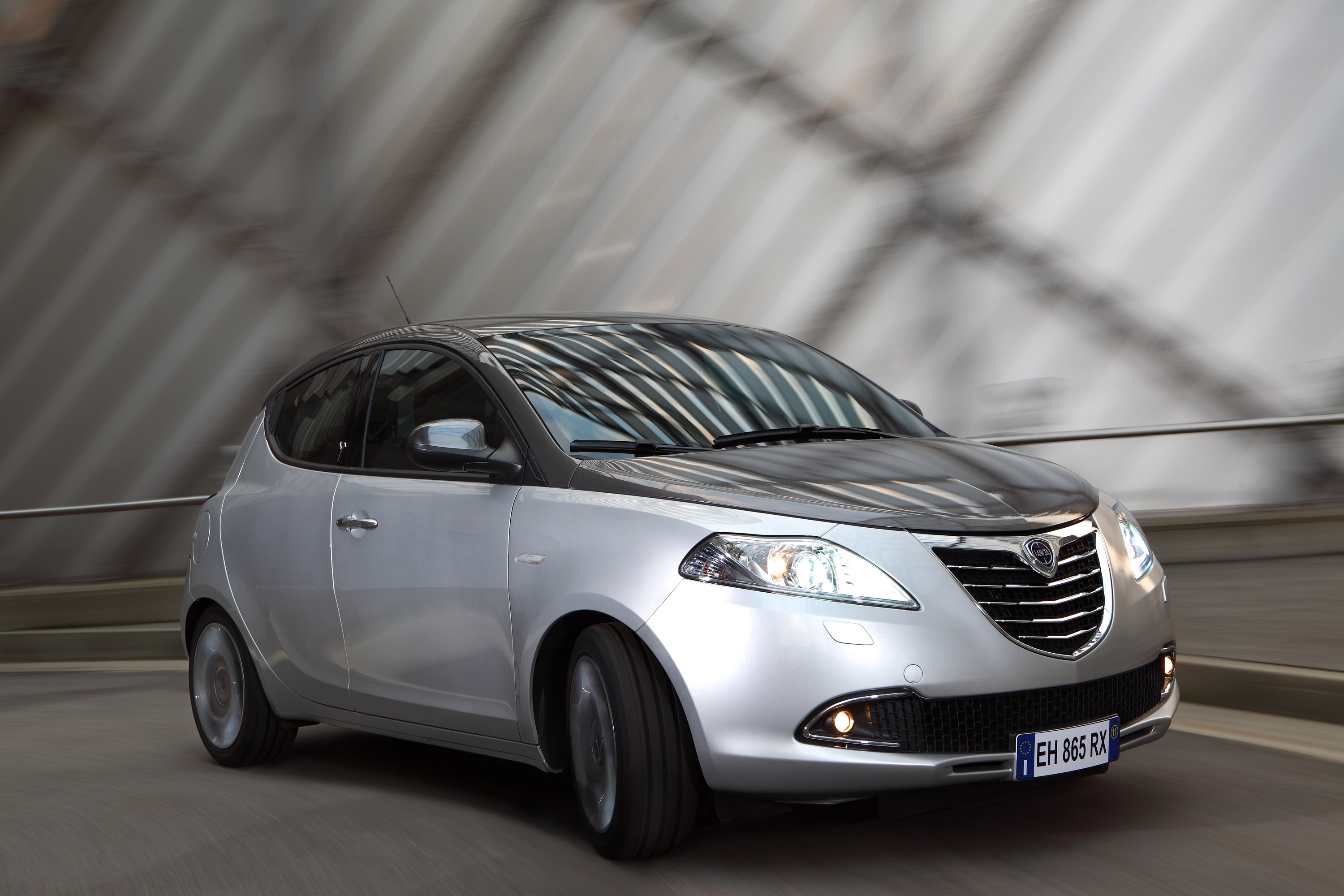 Lancia Ypsilon photo #6