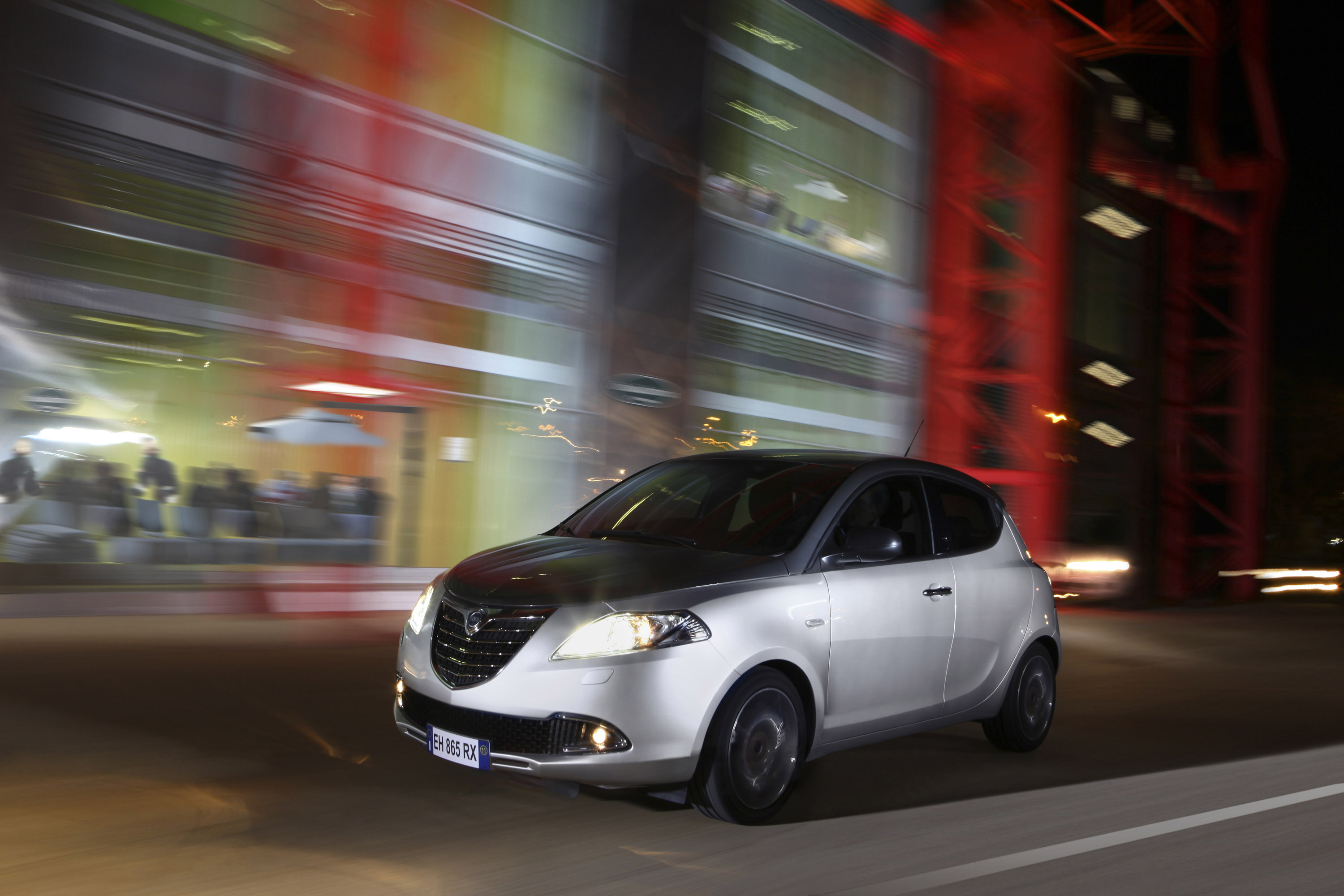 Lancia Ypsilon photo #14