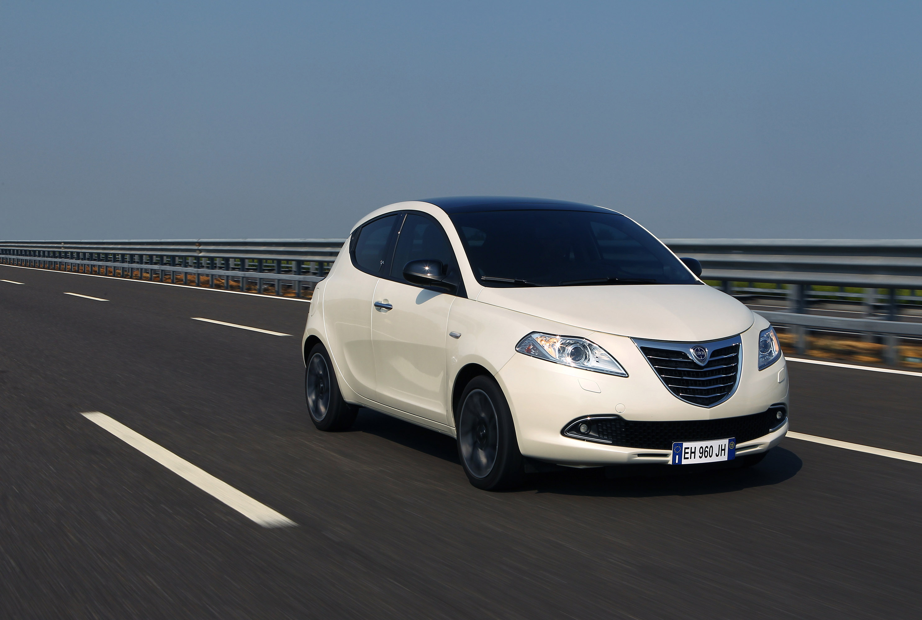 Lancia Ypsilon photo #31