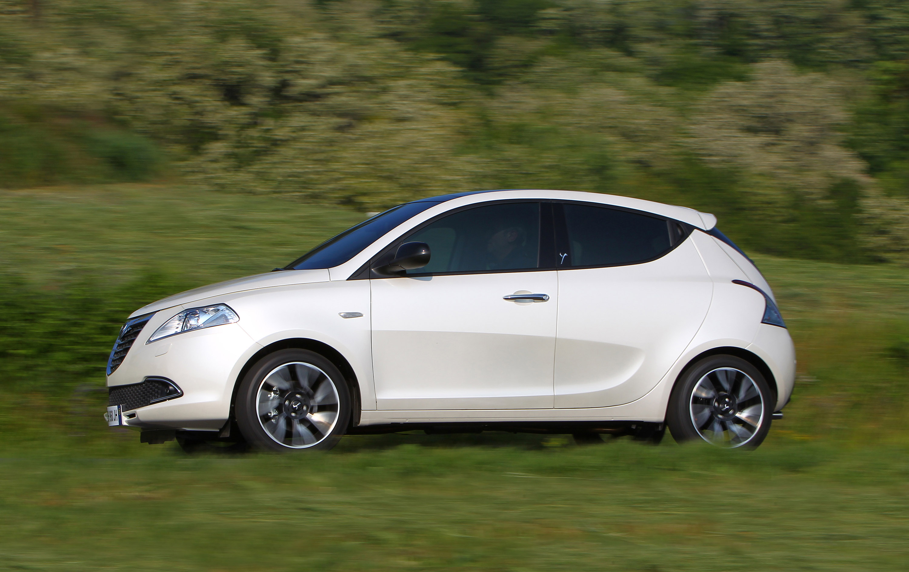 Lancia Ypsilon photo #32