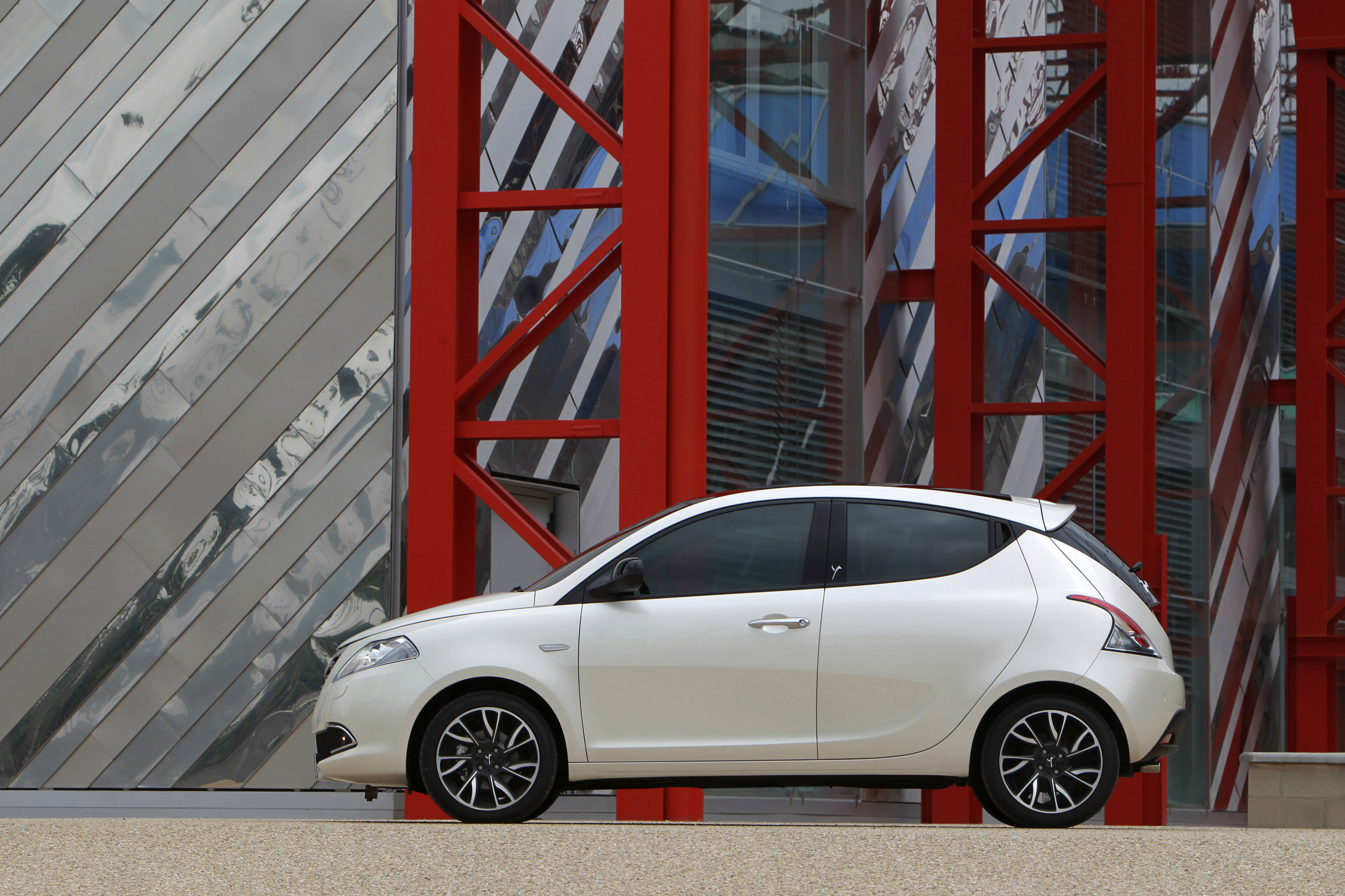 Lancia Ypsilon photo #44