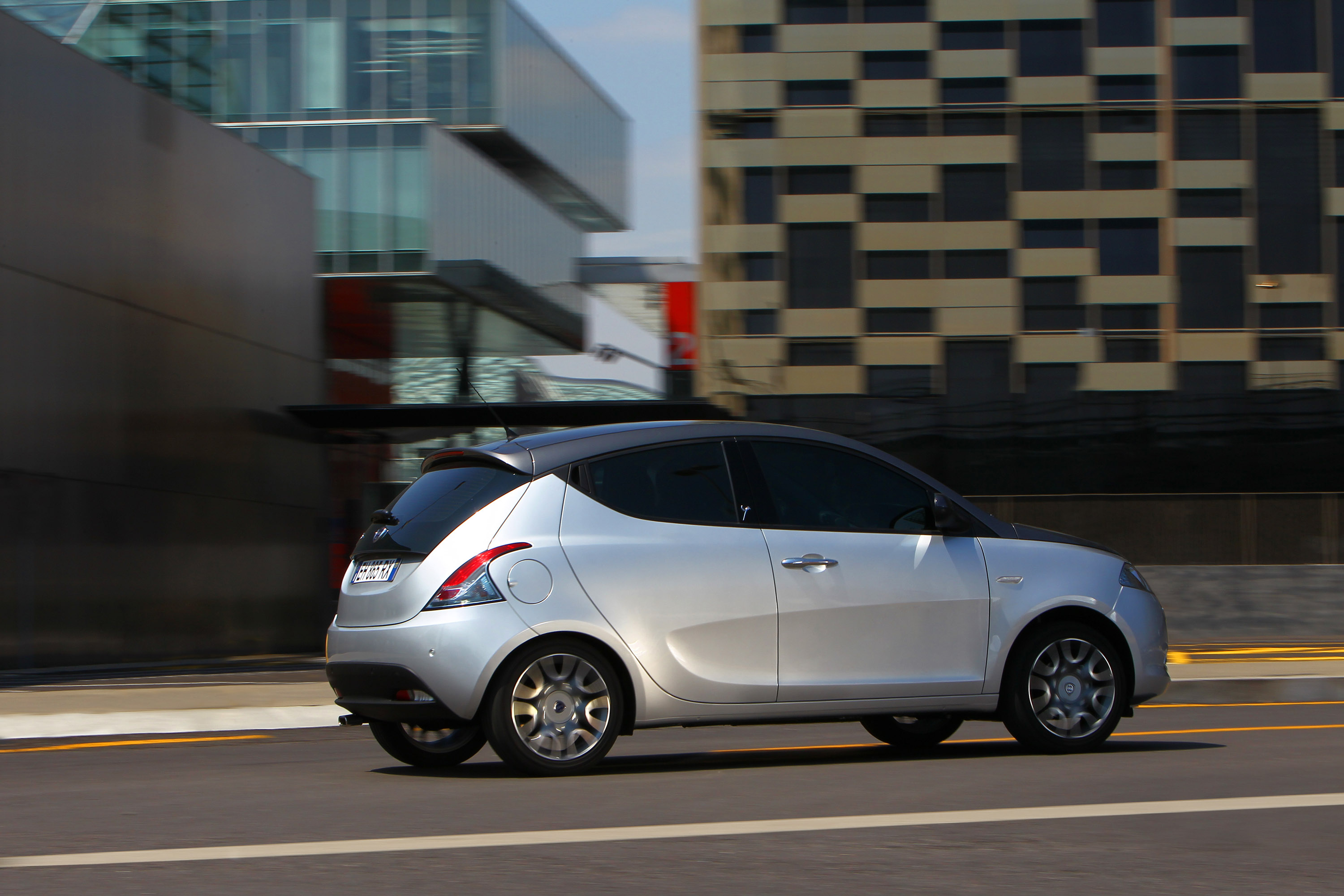 Lancia Ypsilon photo #68