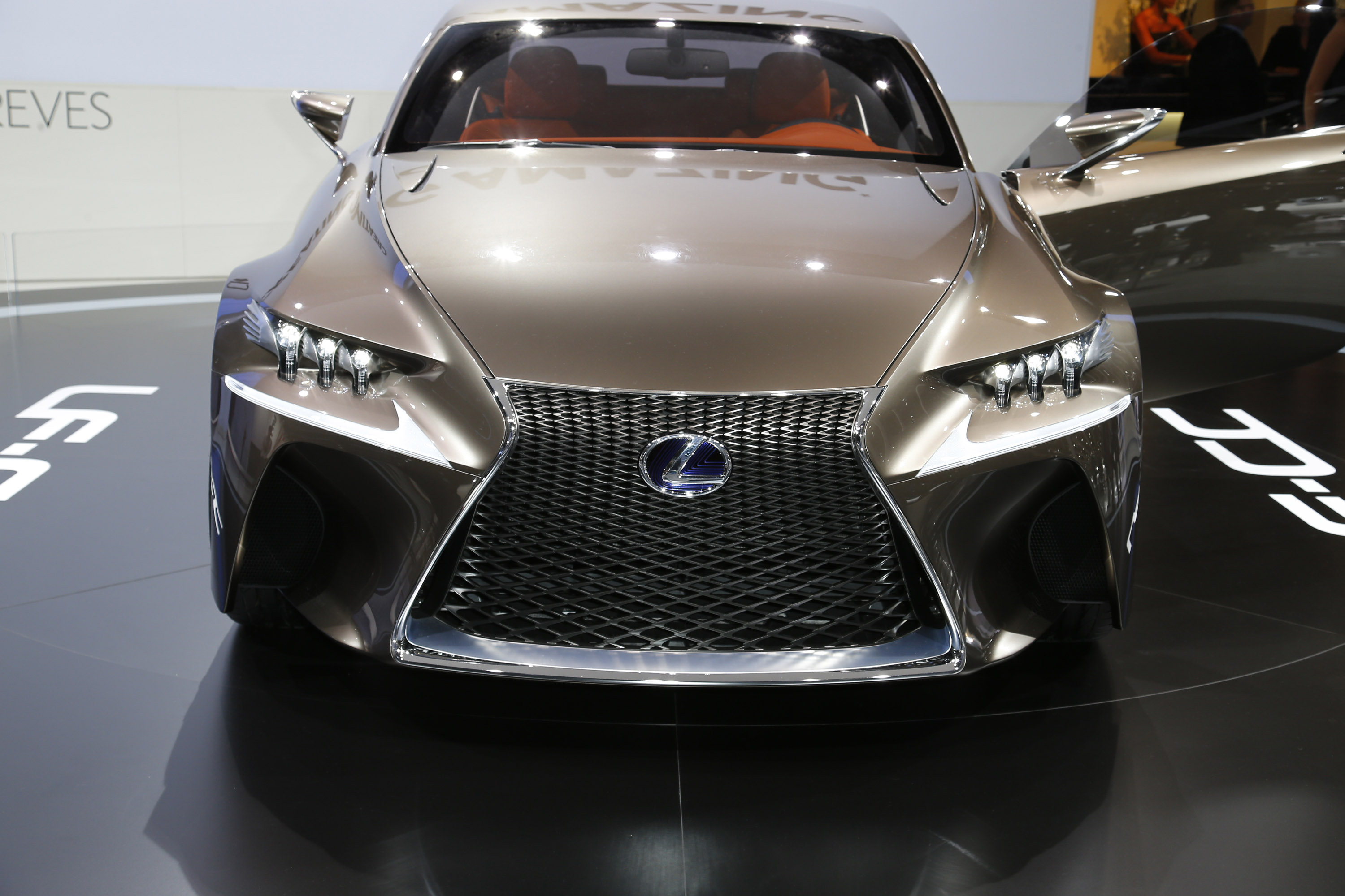 Lexus LF-CC Concept photo #1