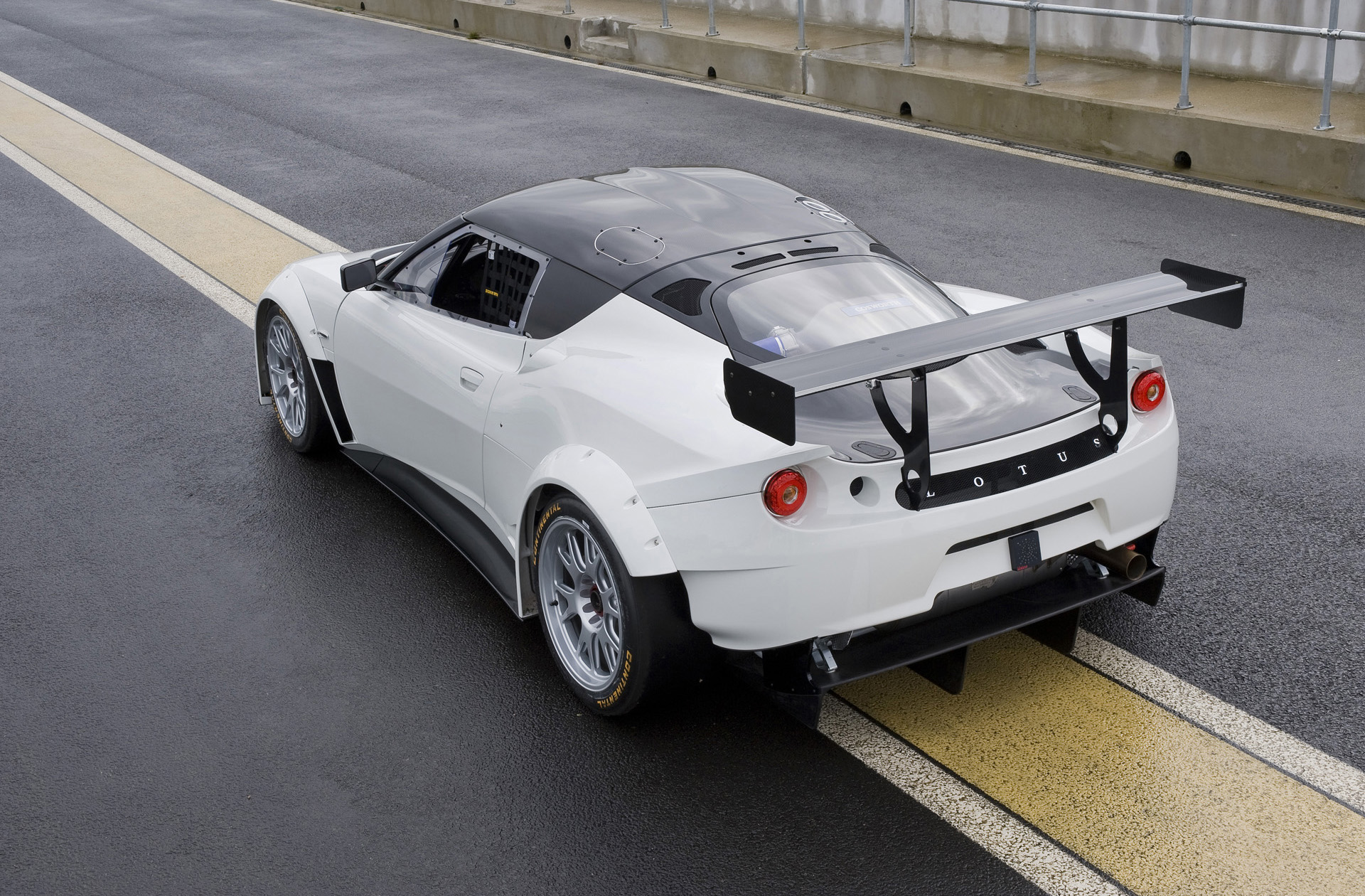 Lotus Evora GX photo #16