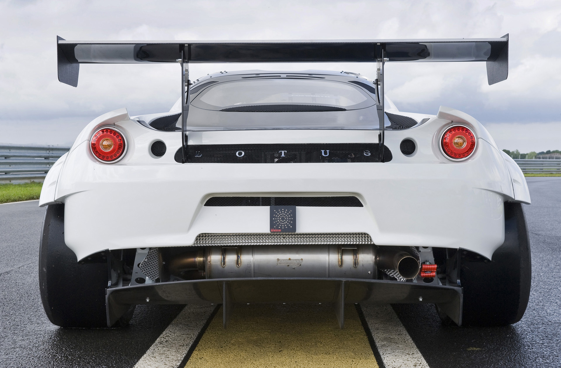 Lotus Evora GX photo #17