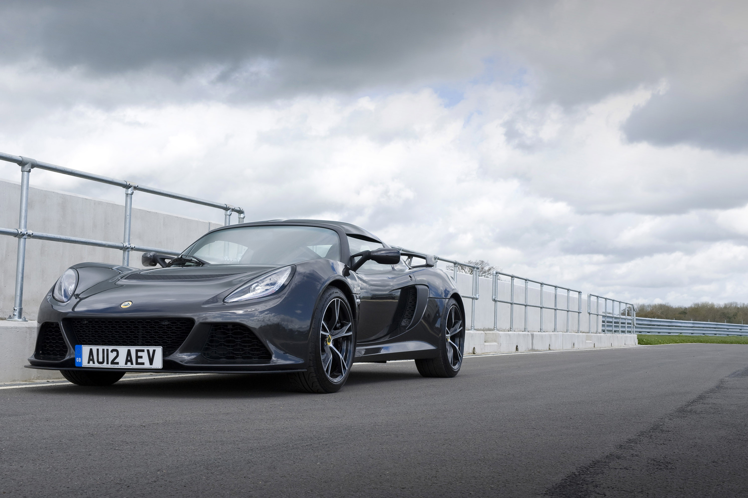 Lotus Exige S photo #18