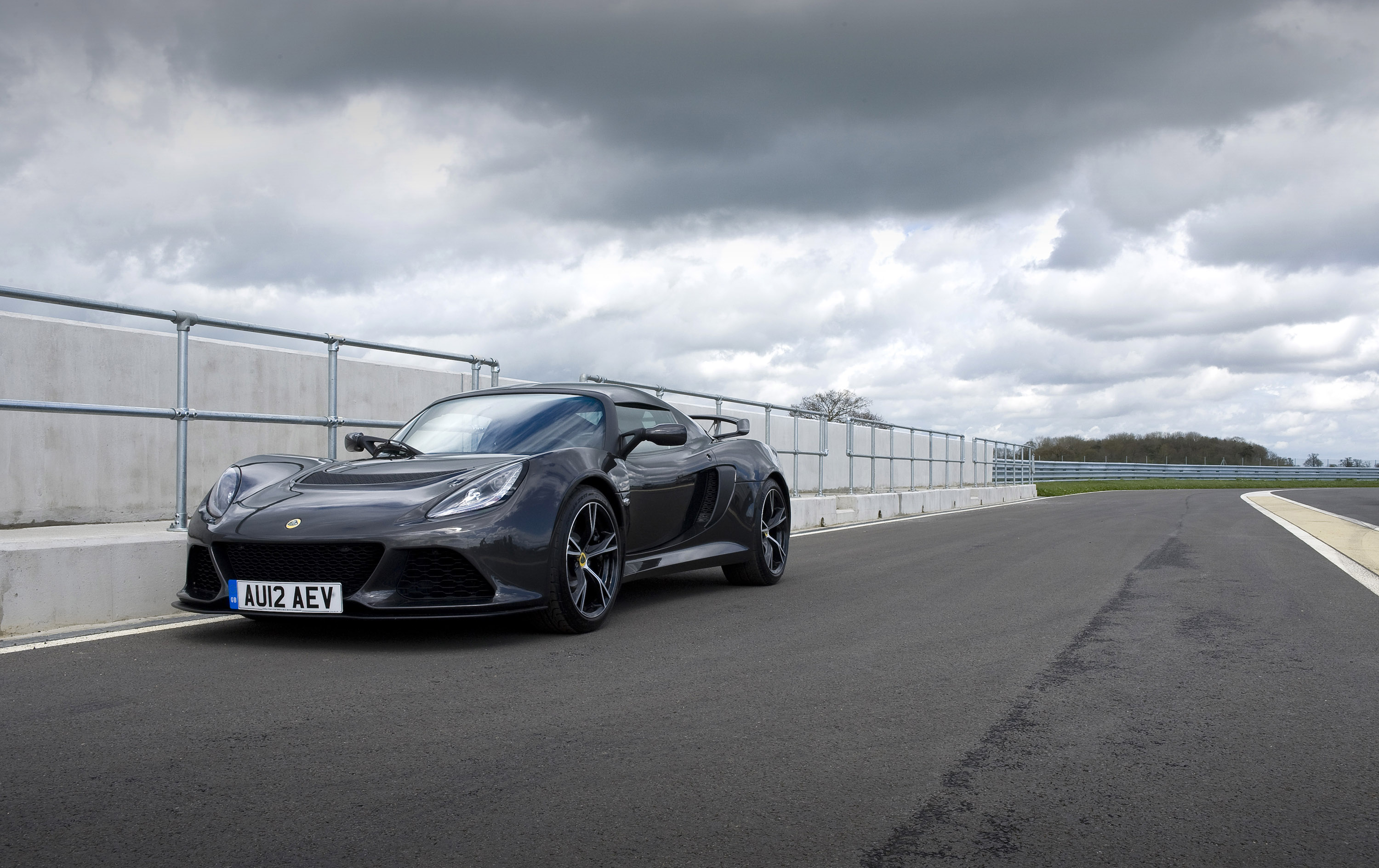 Lotus Exige S photo #21