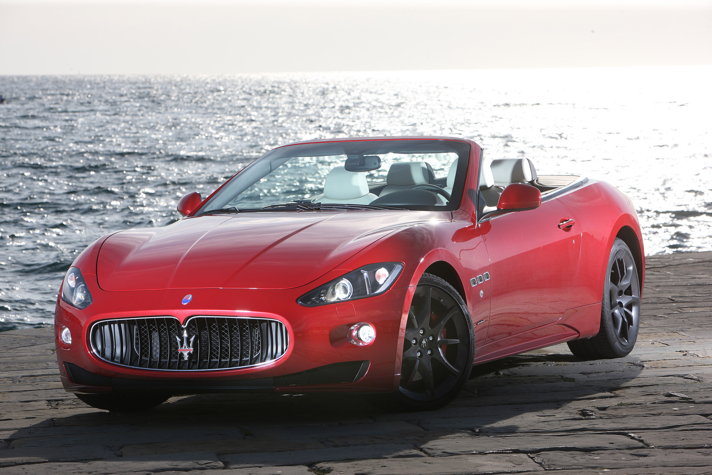 Maserati GranCabrio Sport photo #2