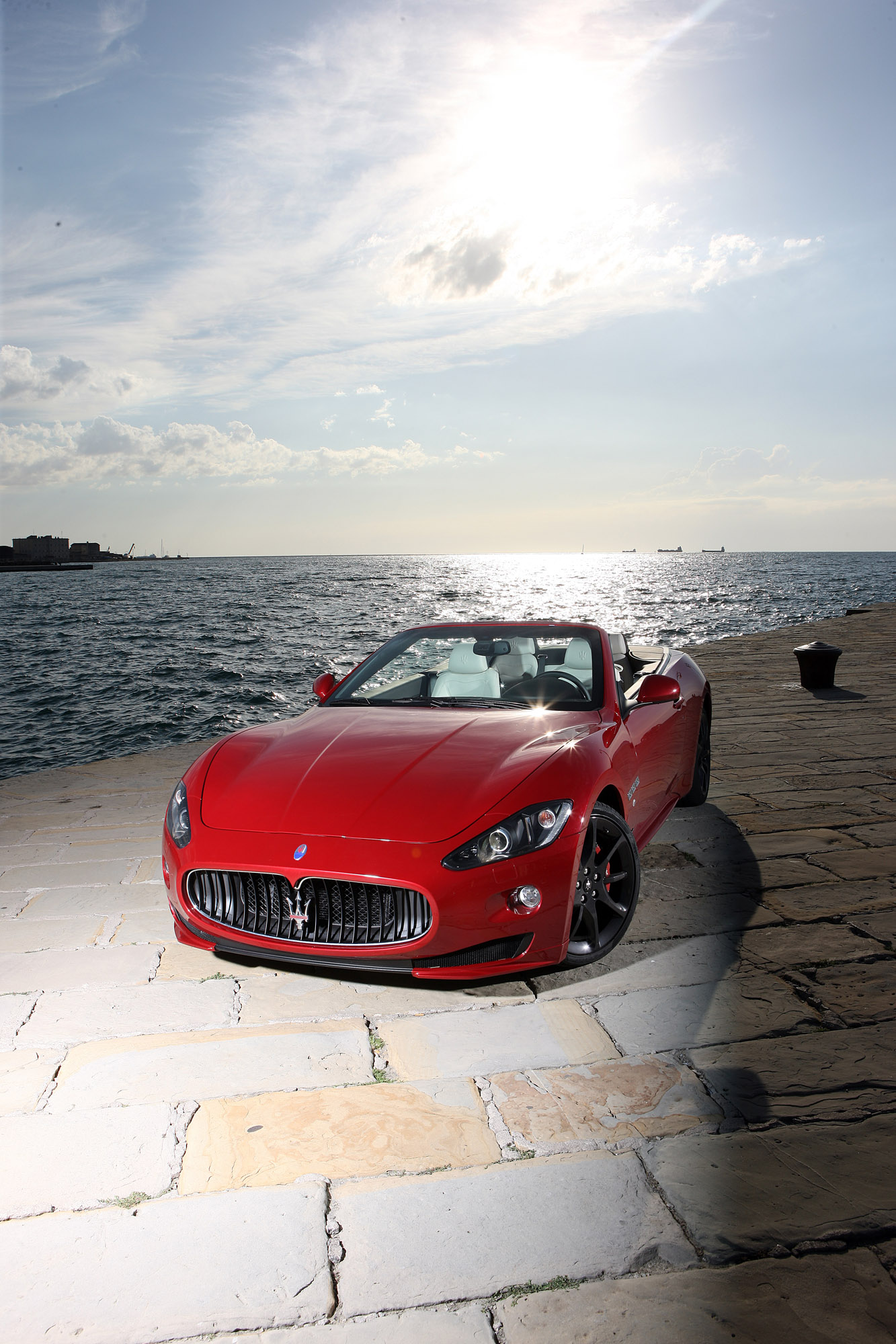 Maserati GranCabrio Sport photo #22